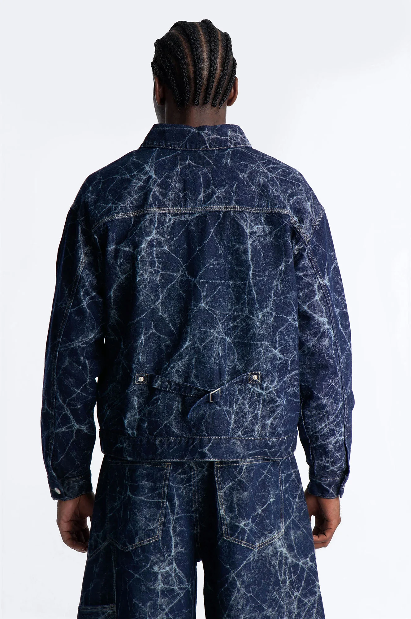 Cropped Marble Flow Denim Jacket - Dark Wash - Image 4