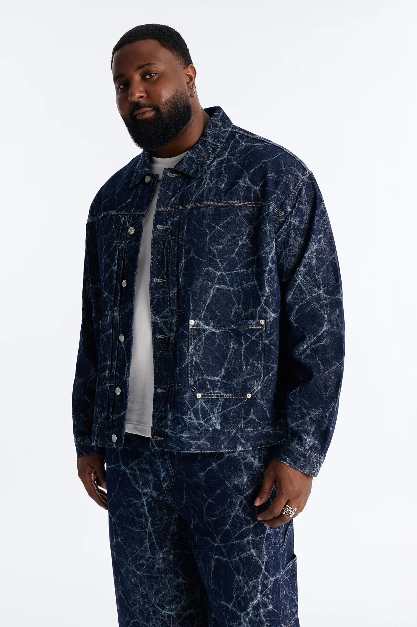 Cropped Marble Flow Denim Jacket - Dark Wash - Image 6