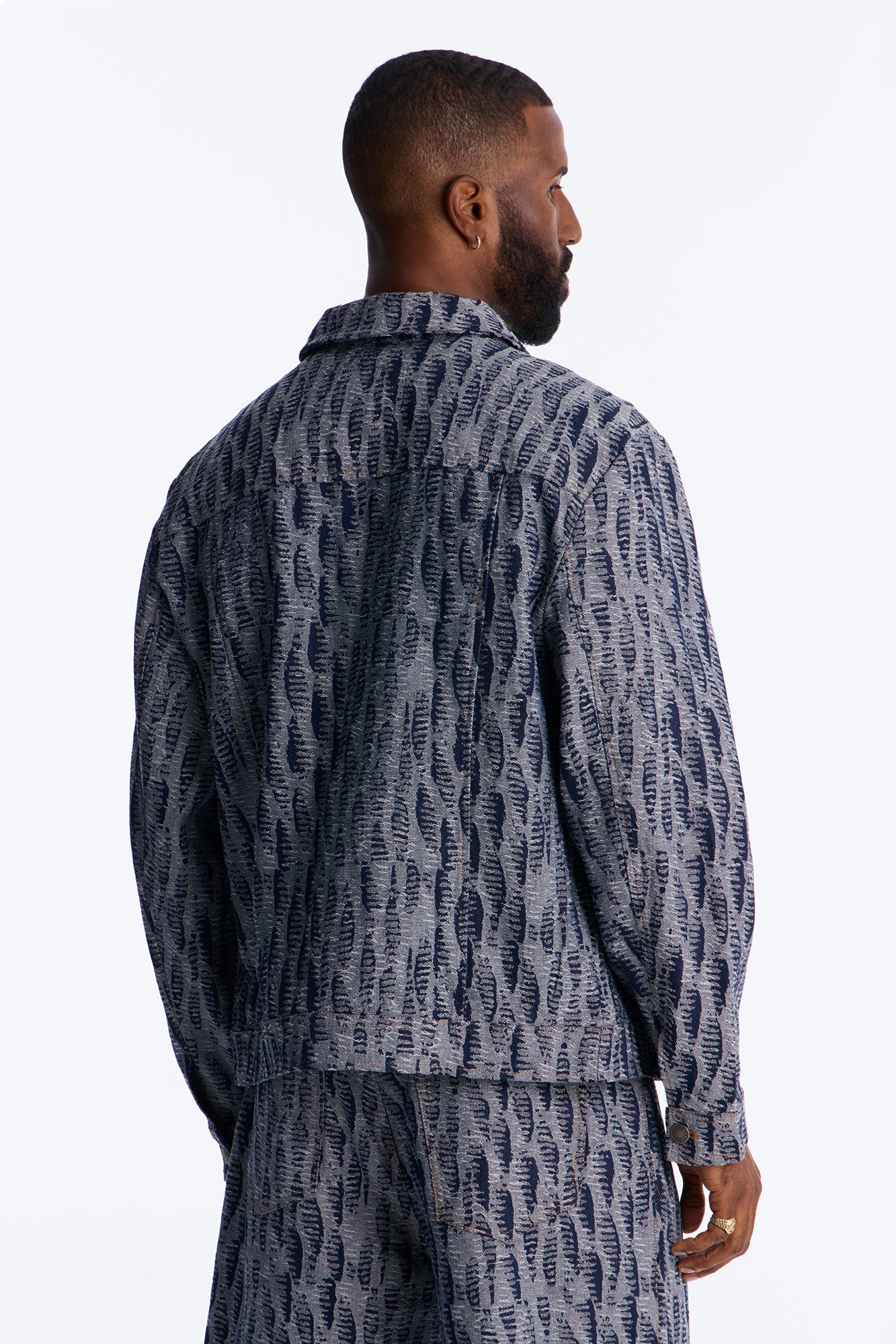 Cropped Matrix Denim Trucker Jacket - Dark Wash - Image 4