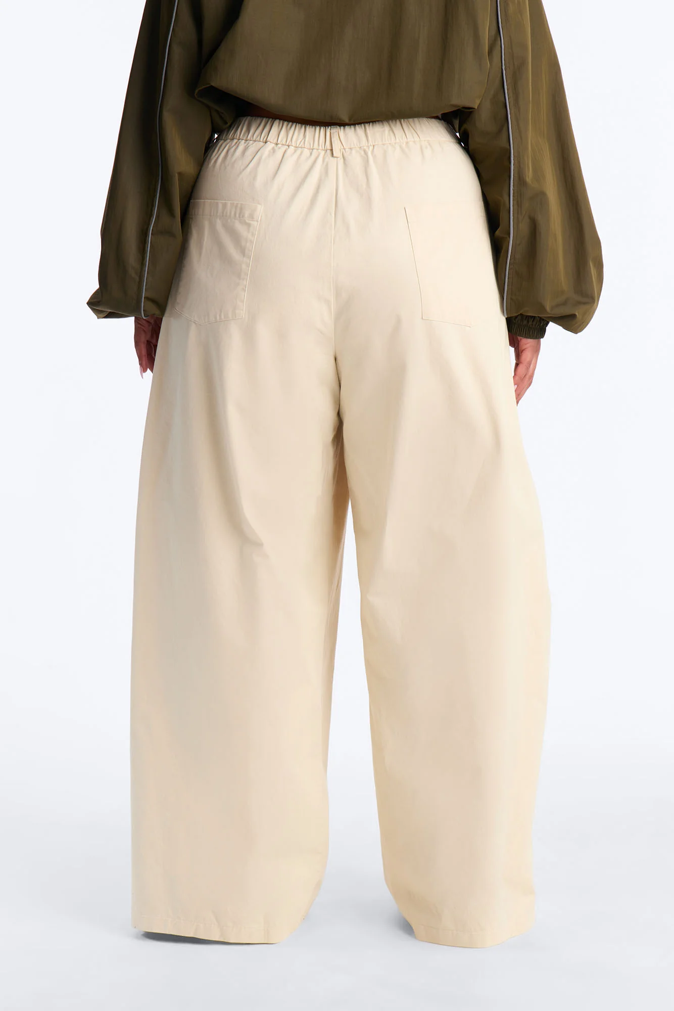 Daphnie Mid Rise Wide Leg Pleated Pant - Khaki - Image 7