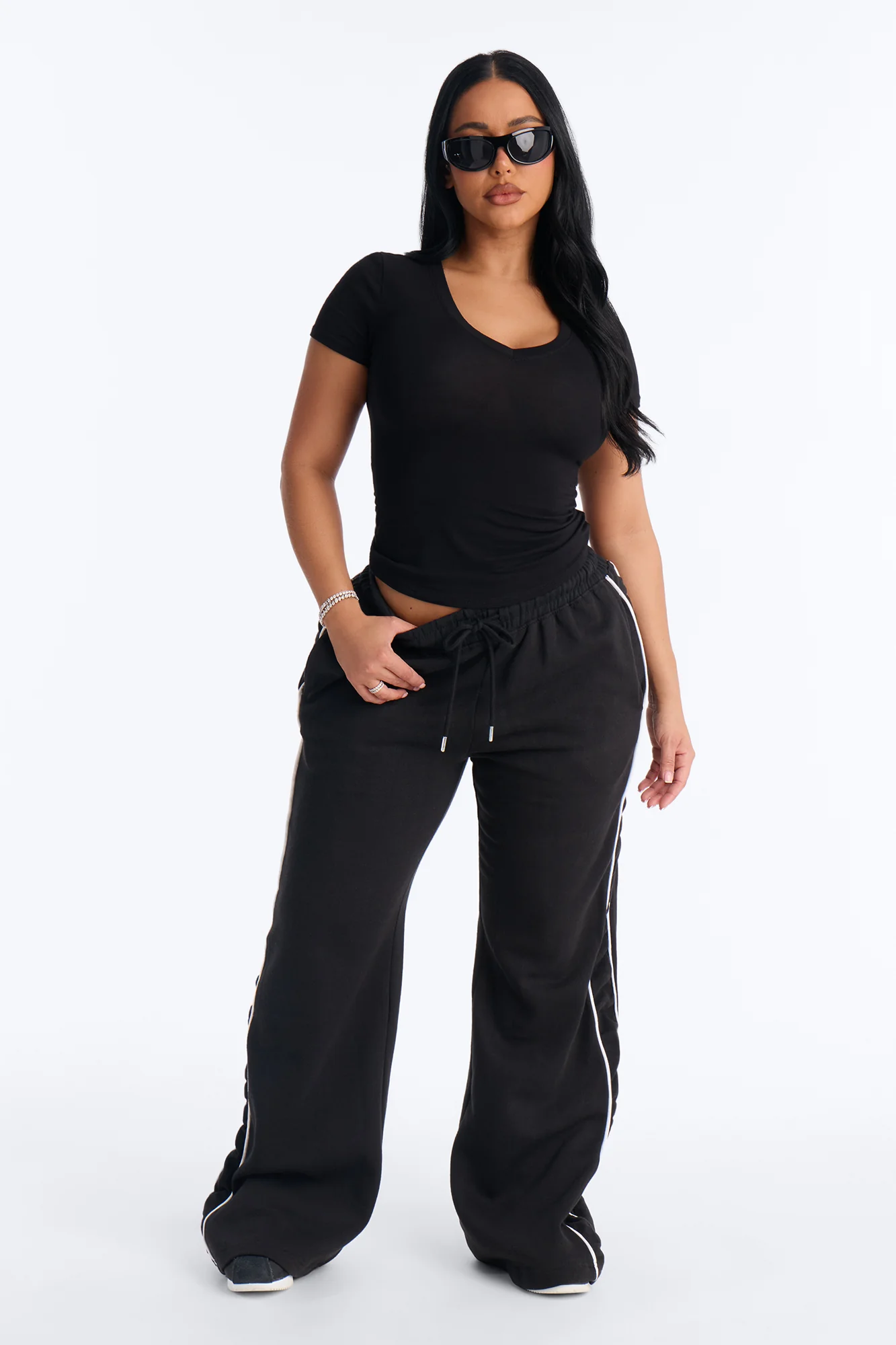 Darlene Basic V Neck Top - Black - Image 2