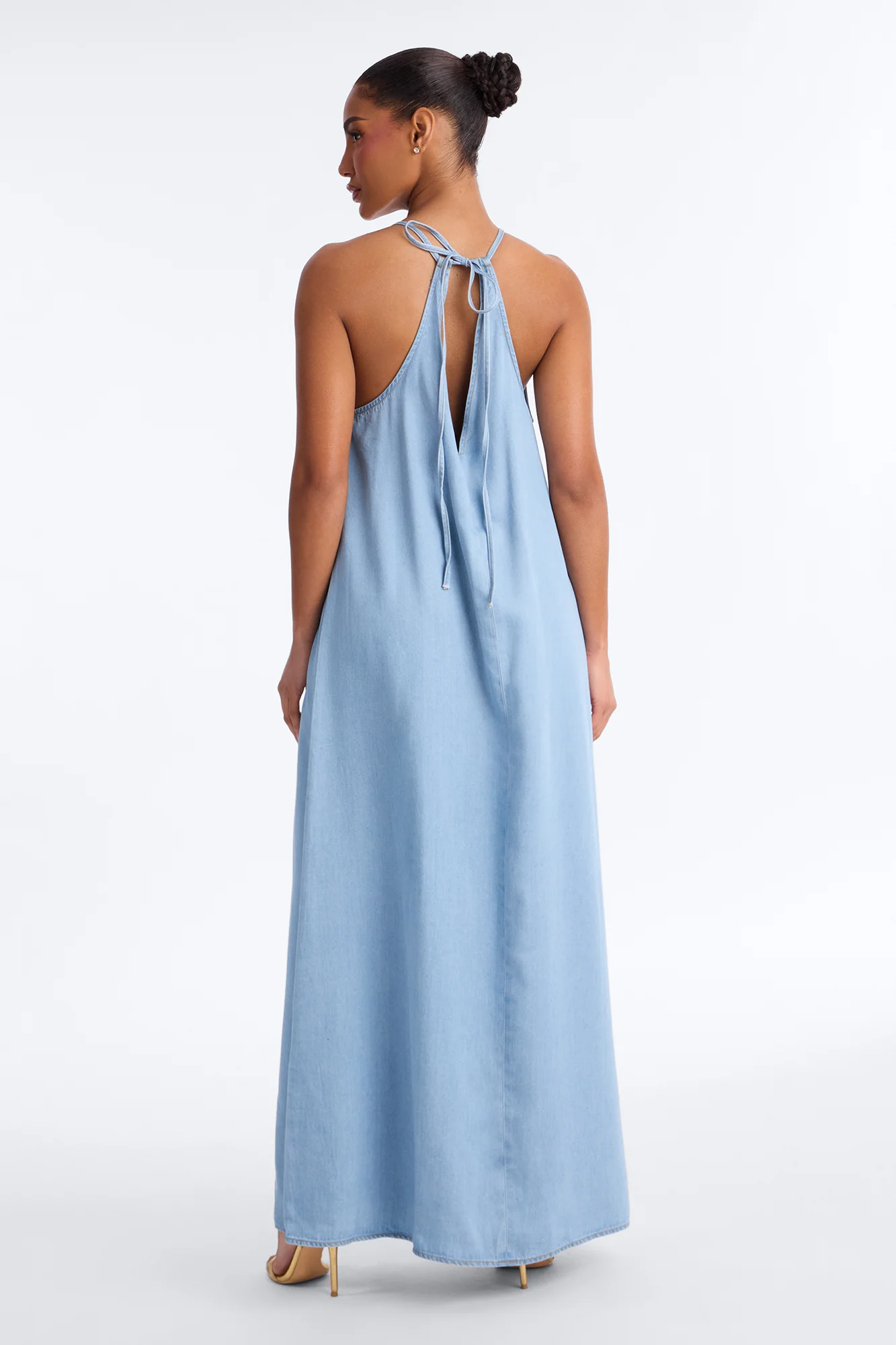 Daytime Chic Denim Maxi Dress - Light Wash - Image 4