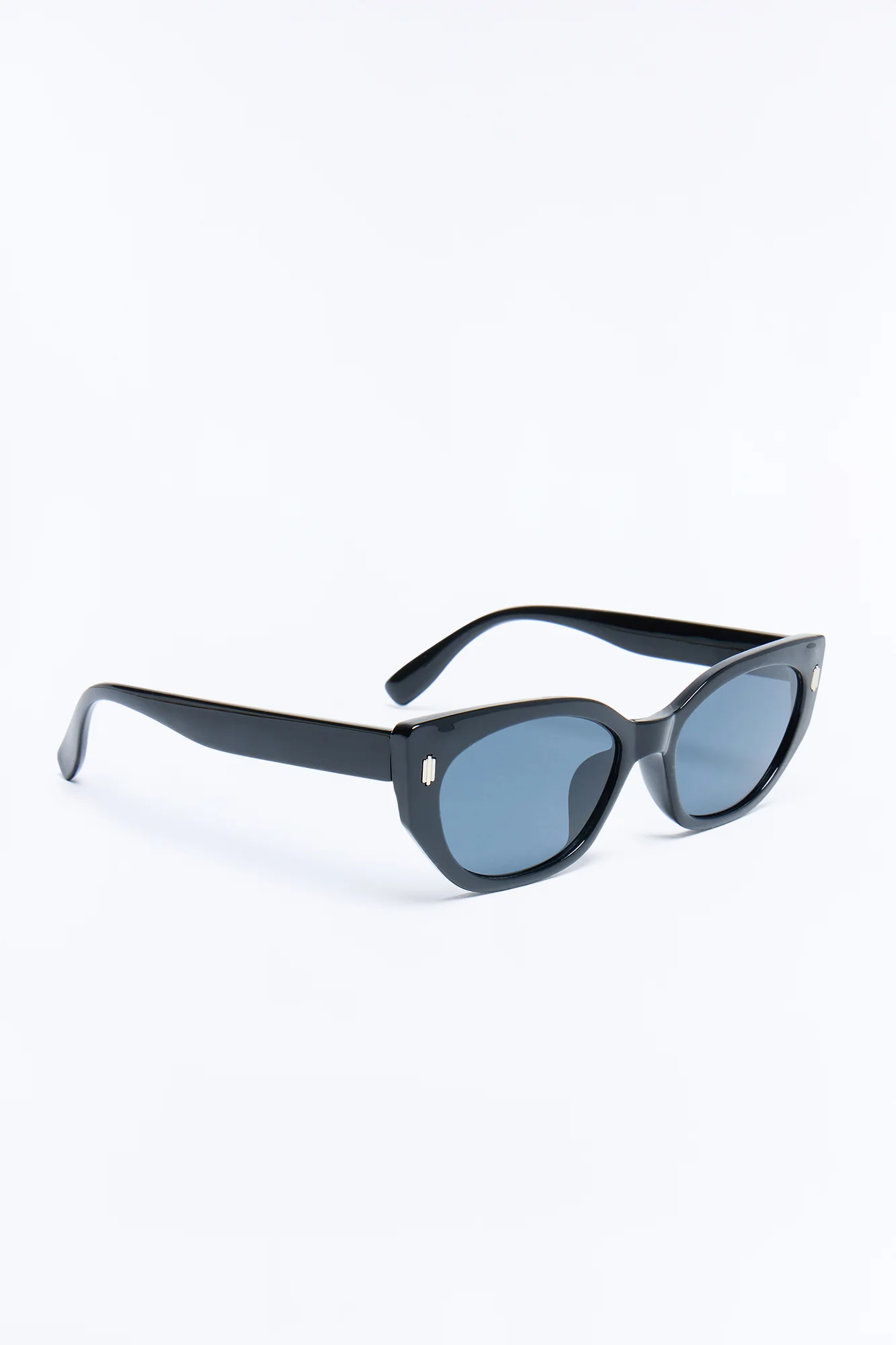 Don't Recall Sunglasses - Black - Image 4