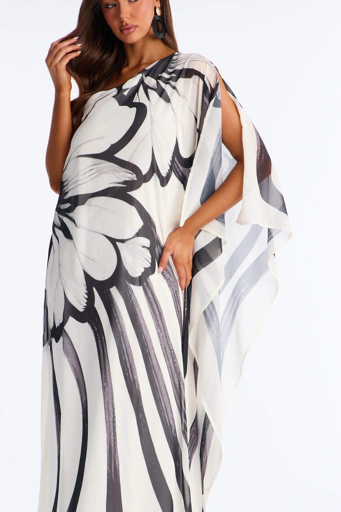 Draped In Luxe Chiffon Kaftan Maxi Dress - Black/combo - Image 3