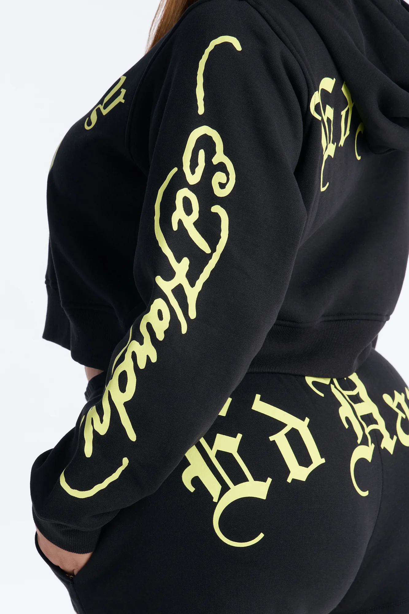 Ed Hardy Bumblebee Fleece Short Set - Black - Image 9