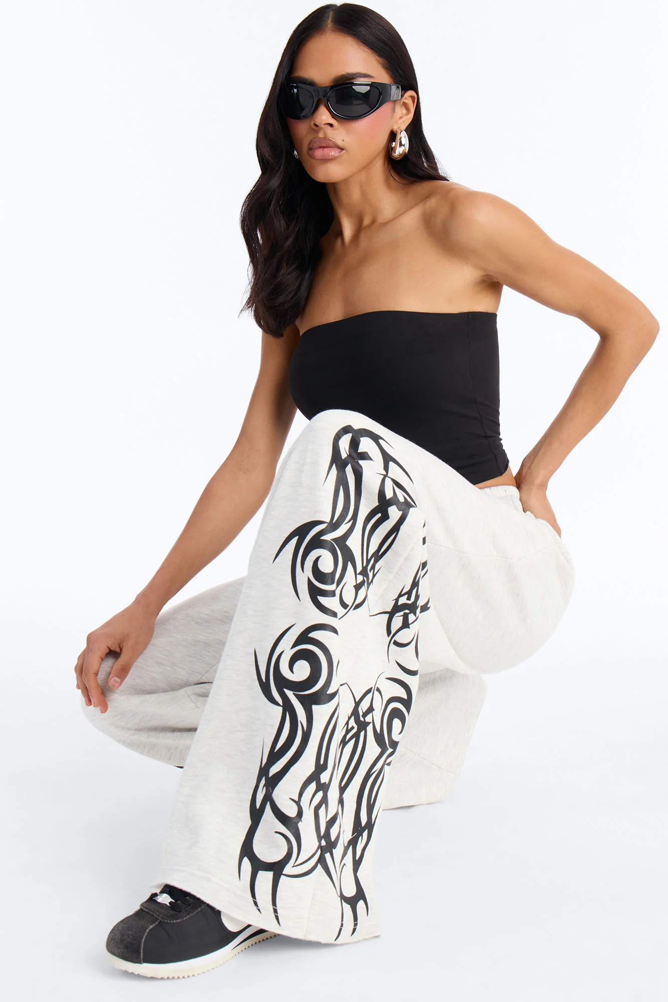 Edgy Fleece Wide Leg Sweatpants - Grey - Image 3