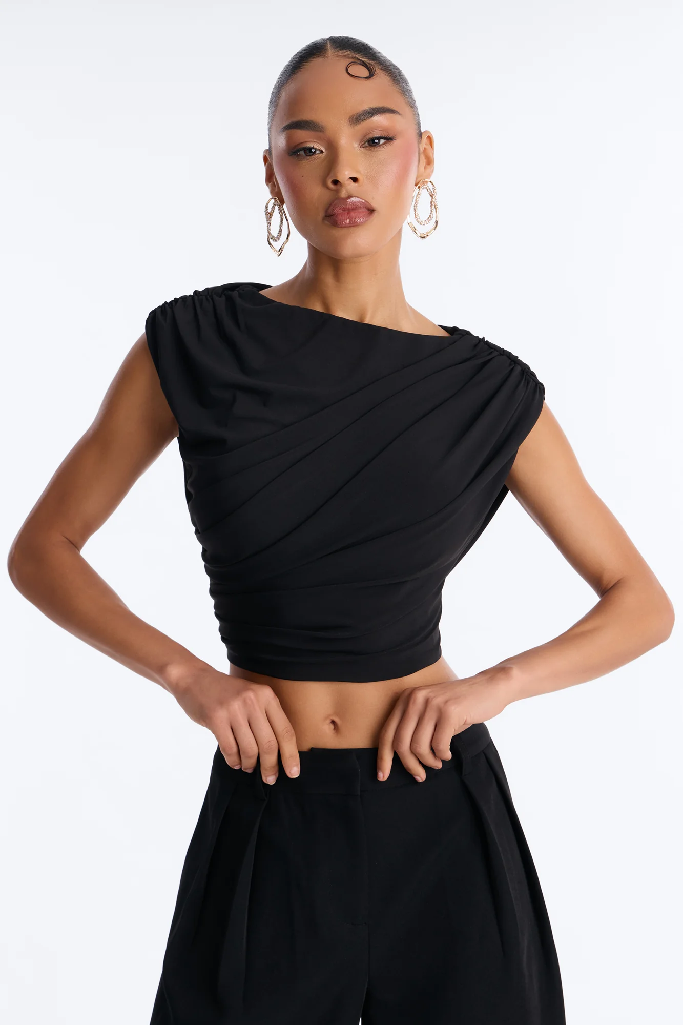 Effortless Muse Bermuda Short Set - Black - Image 2