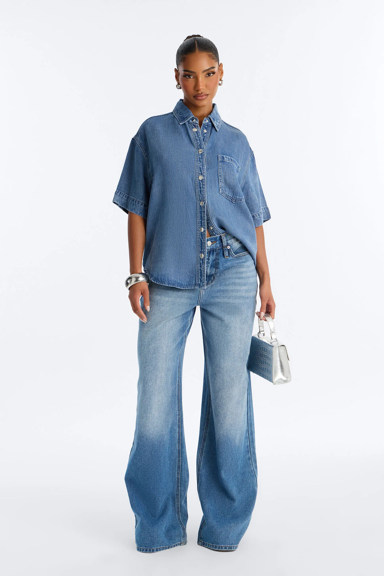 Elevated Casual Oversized Denim Shirt - Medium Wash - Image 2