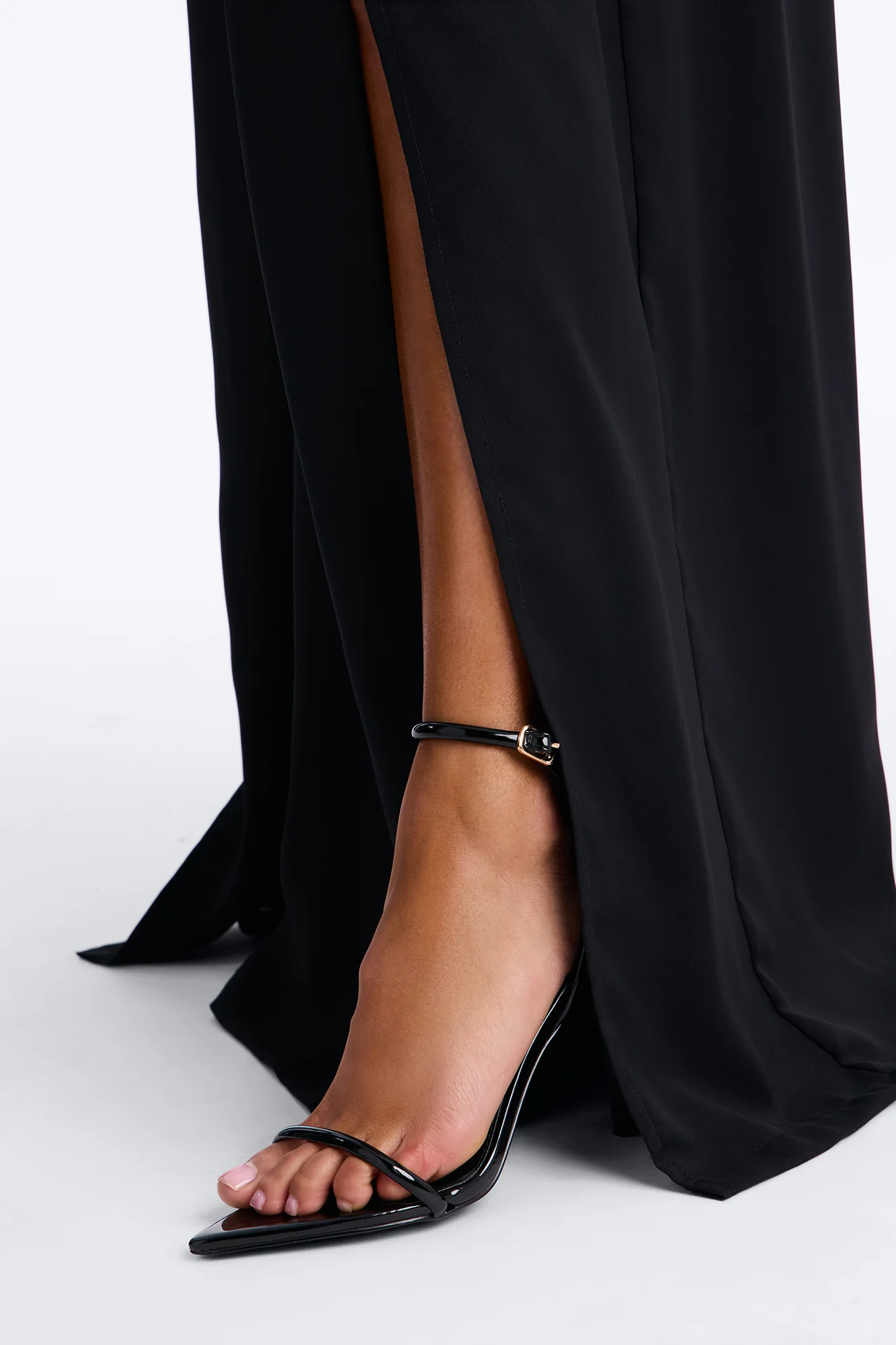 Elodie Mid Rise Super Wide Leg Crepe Pant 33″ - Black - Image 3