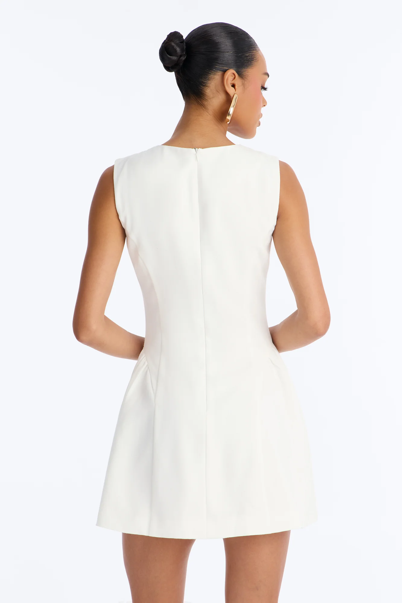 Elsie Sleeveless Button Up Mini Dress - White - Image 4