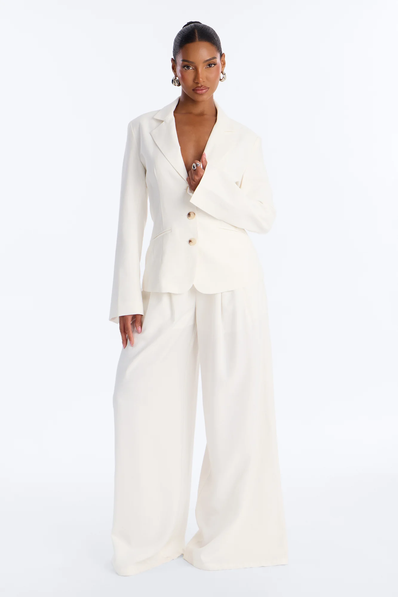 Elyse Linen Fitted Blazer - White - Image 2