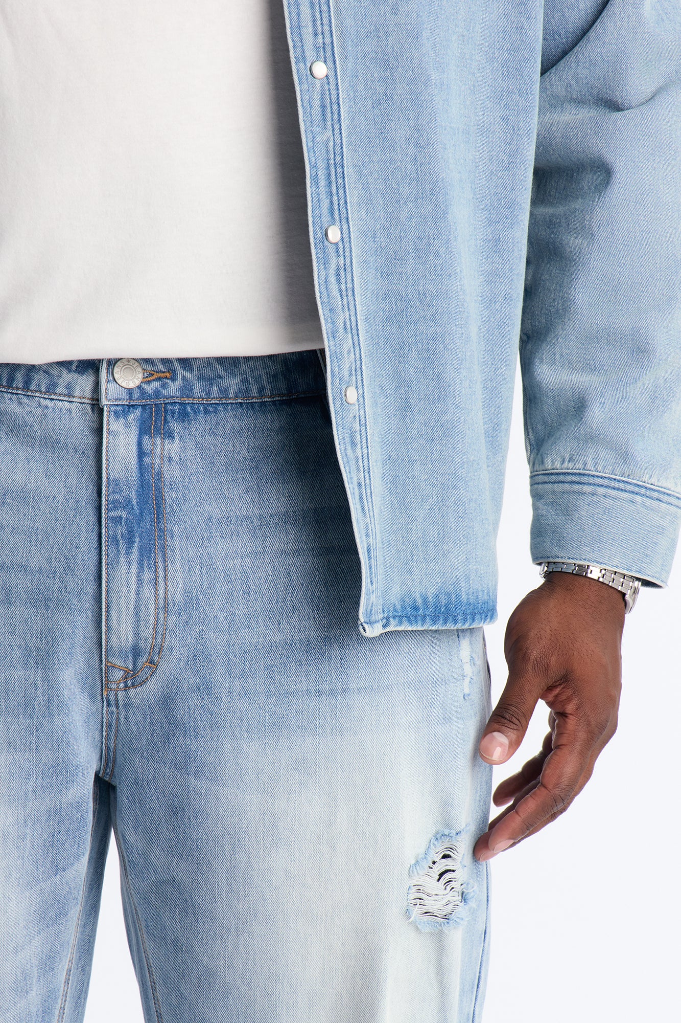 Essential Destroyed Straight Rigid Jean - Light Blue Wash - Image 7