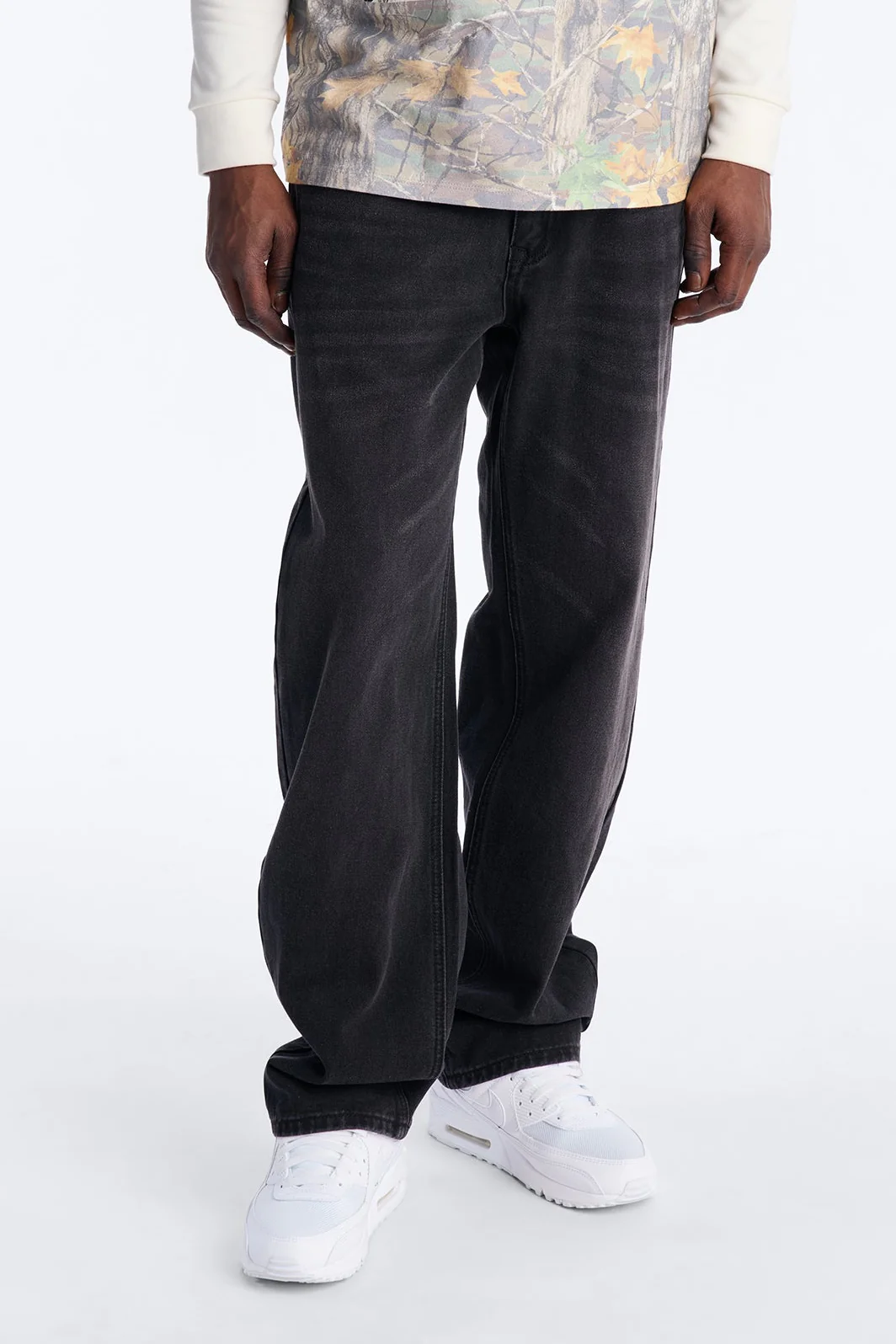Essential Straight Rigid Jean - Black Wash