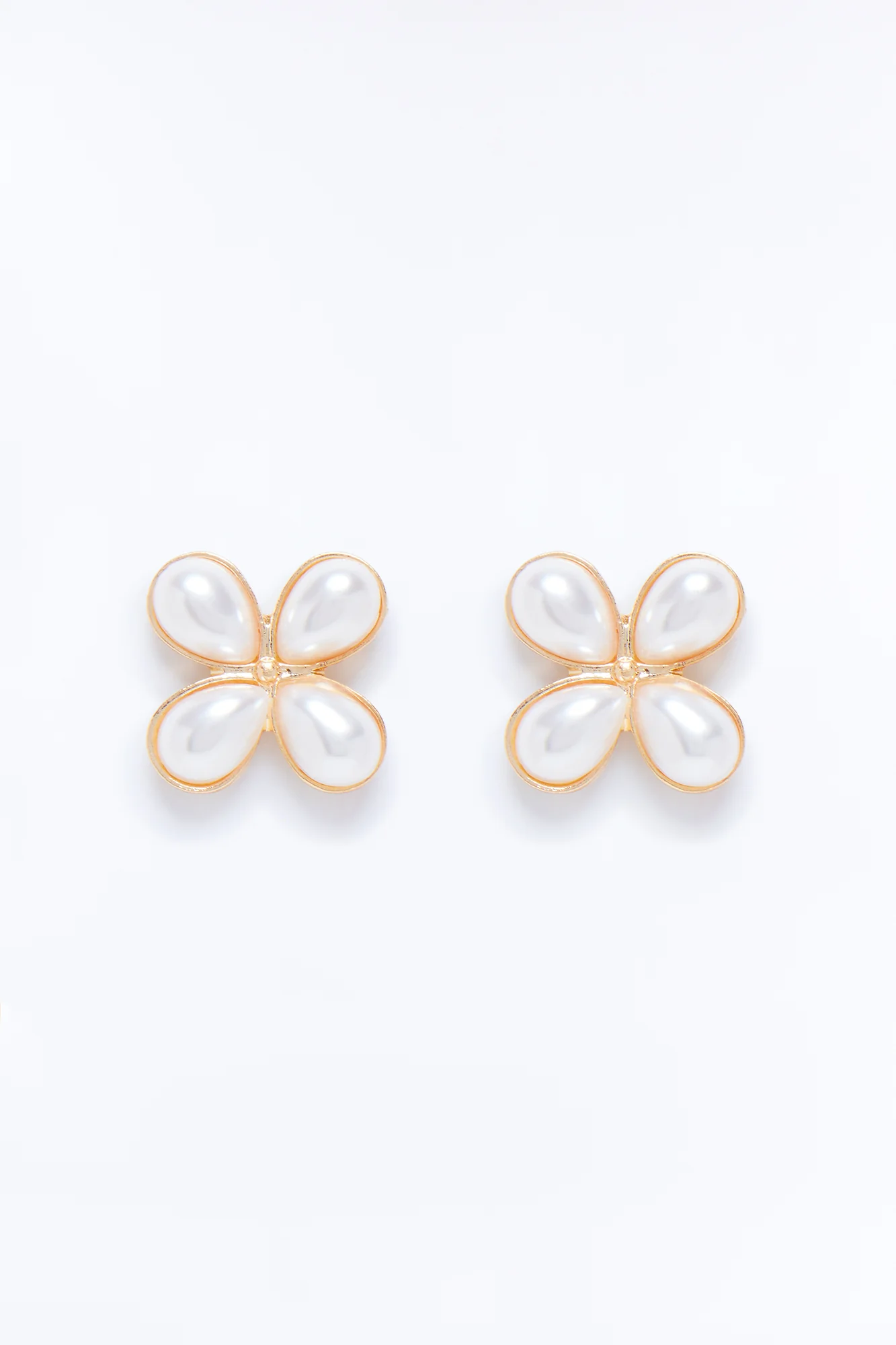 Eva Stud Earrings - Gold - Image 3