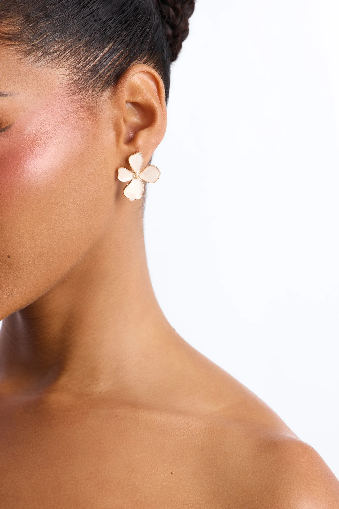 Flora Muse Earrings - White/Gold