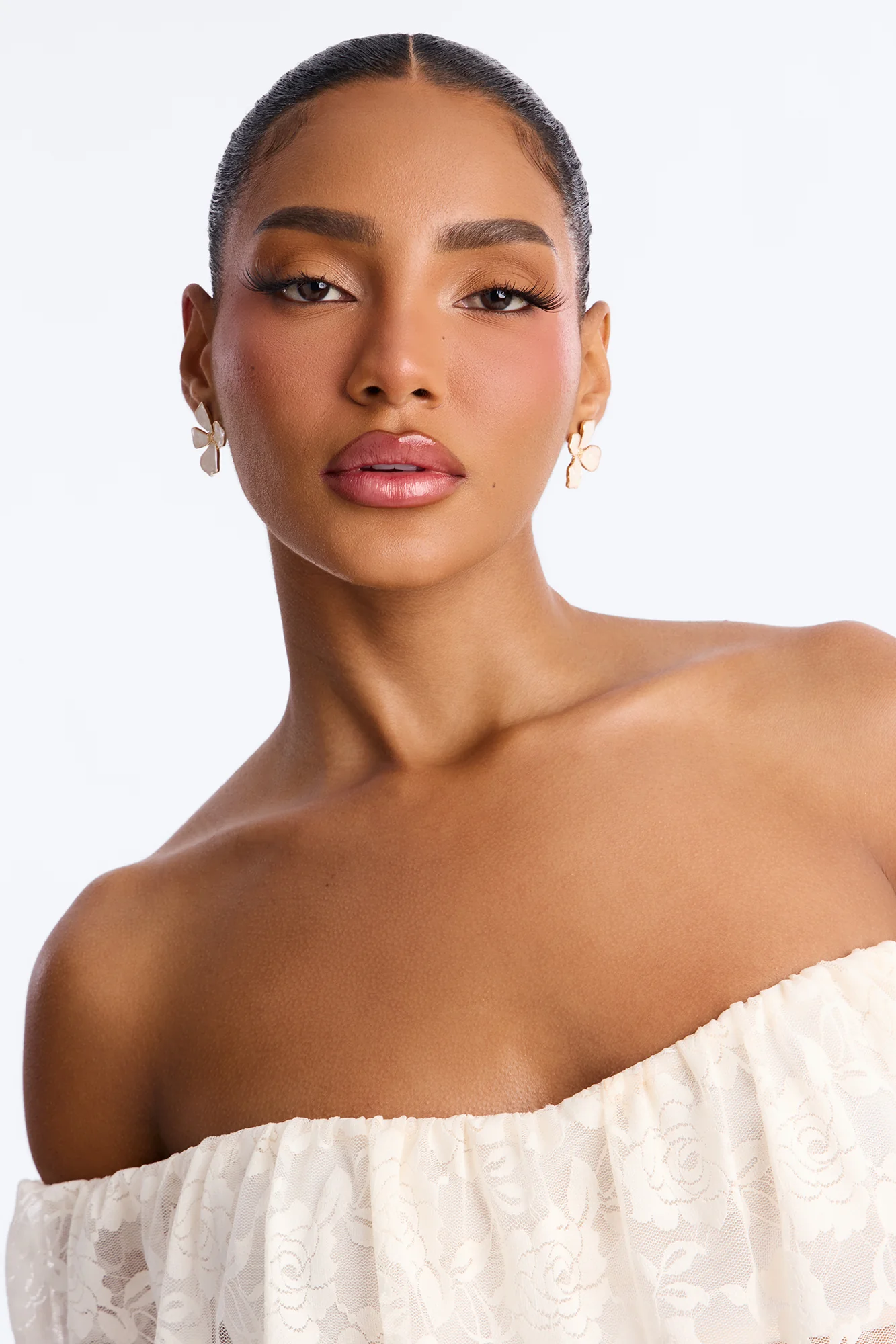 Flora Muse Earrings - White/Gold - Image 2