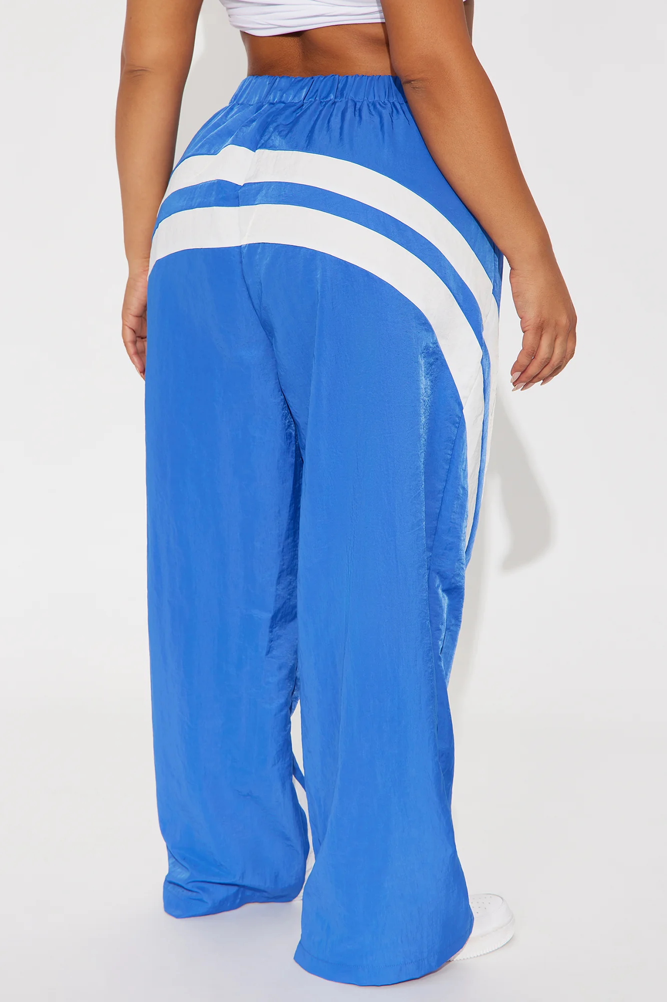 Follow The Curve Windbreaker Track Pant - Blue - Image 6