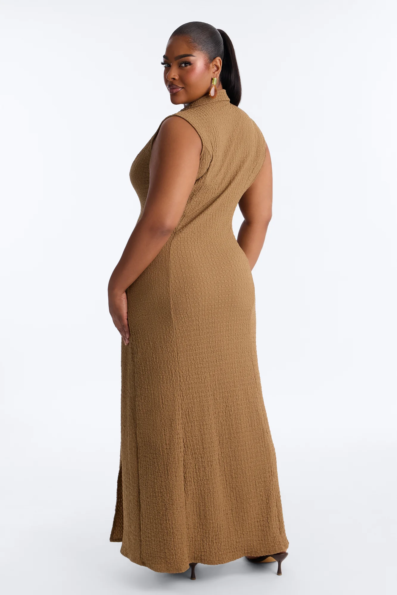 Forever A Classic Maxi Dress - Mocha - Image 8