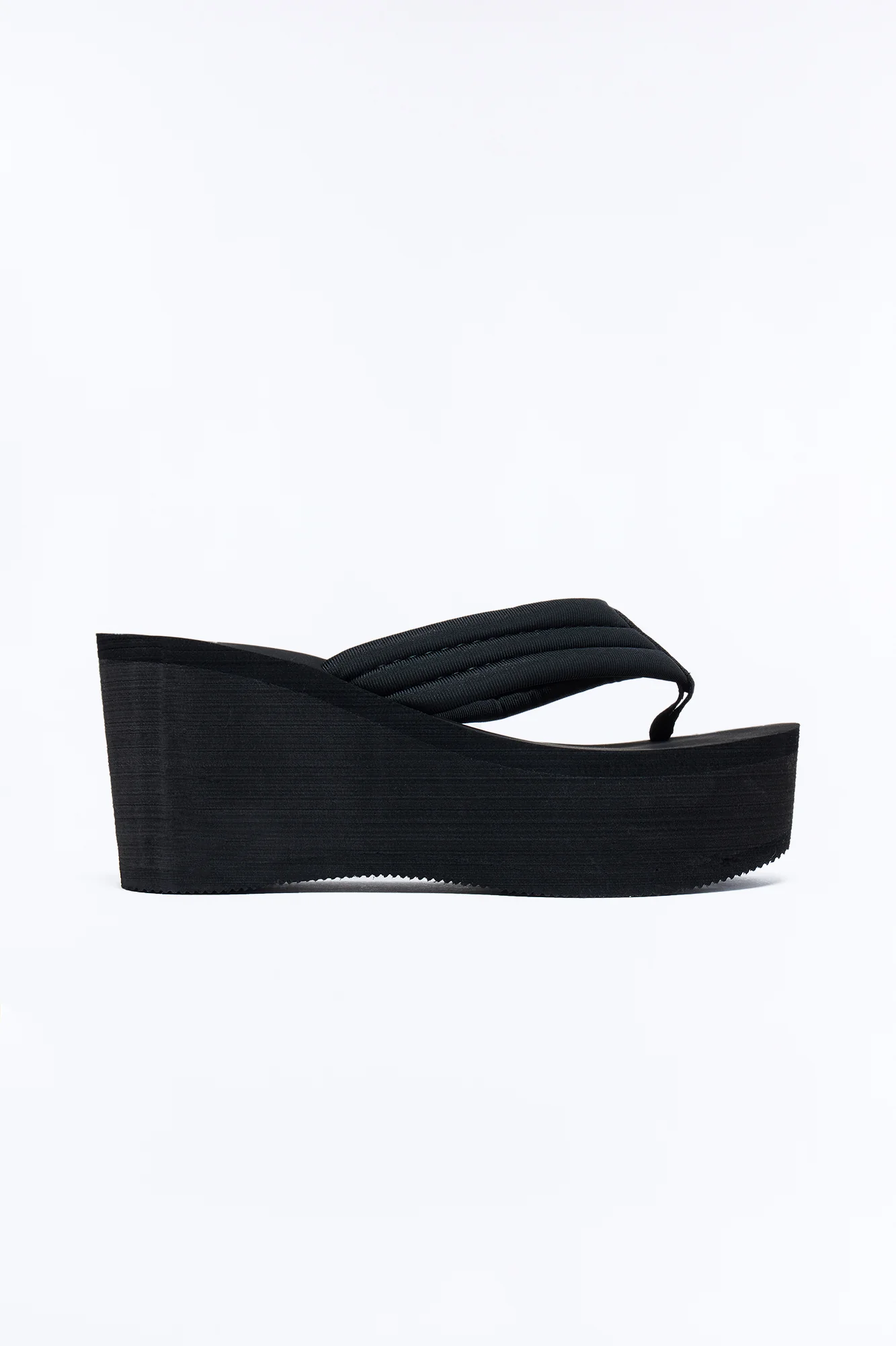 Gal Thong Platform Wedges - Black