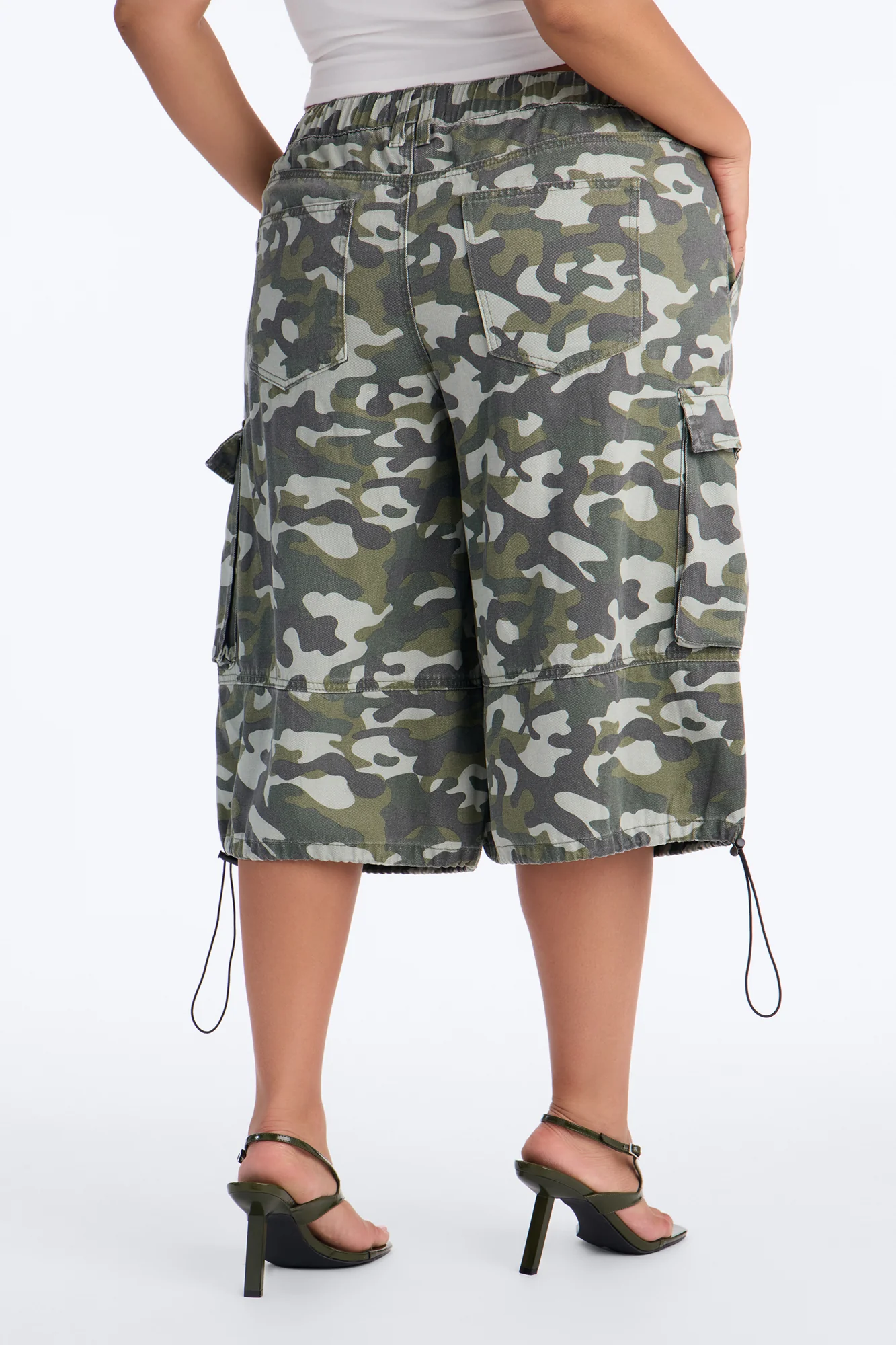 Here To Help Pull On Cargo Denim Jorts - Camouflage - Image 7