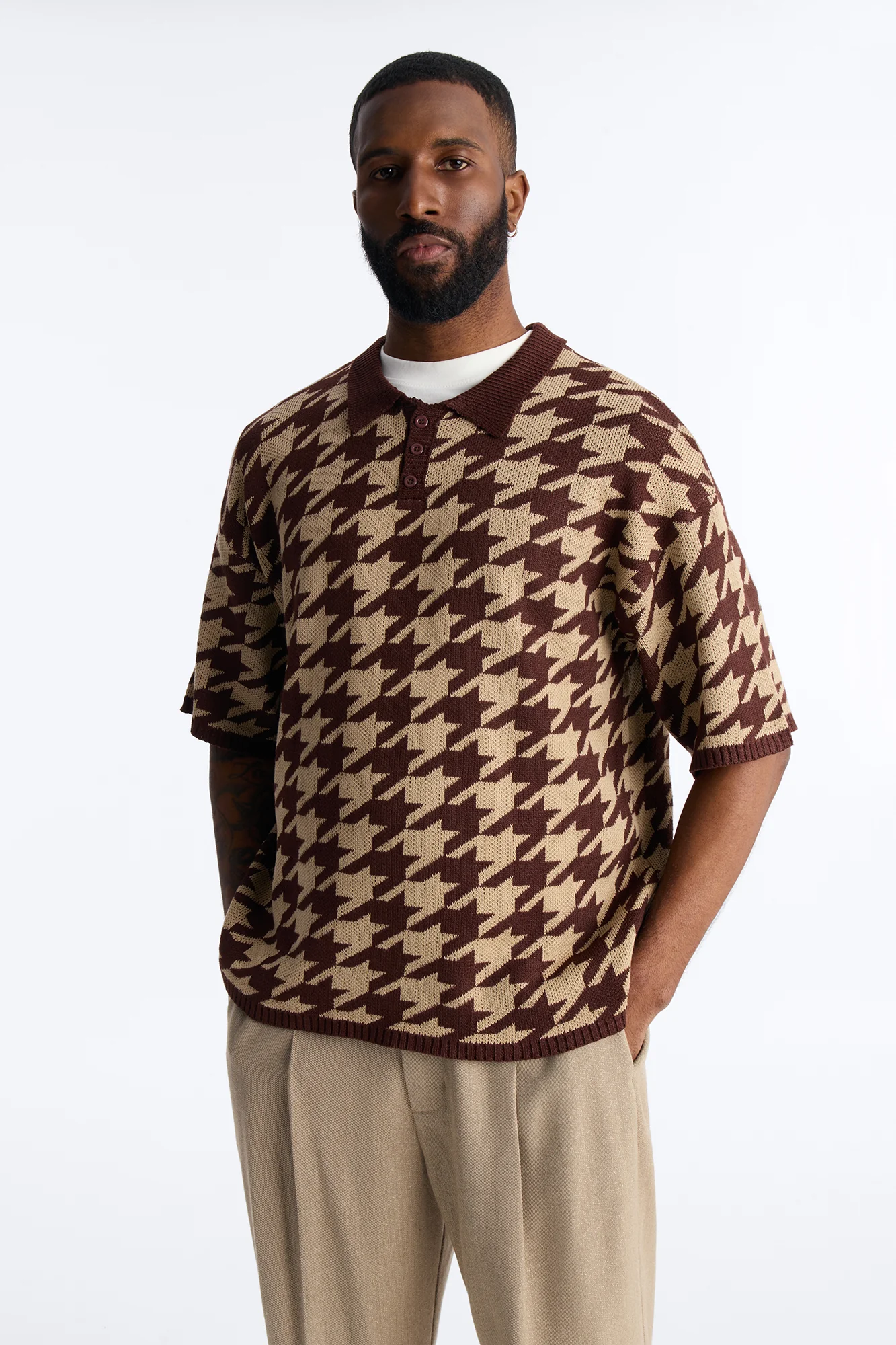 Houndstooth Short Sleeve Knitted Polo - Brown