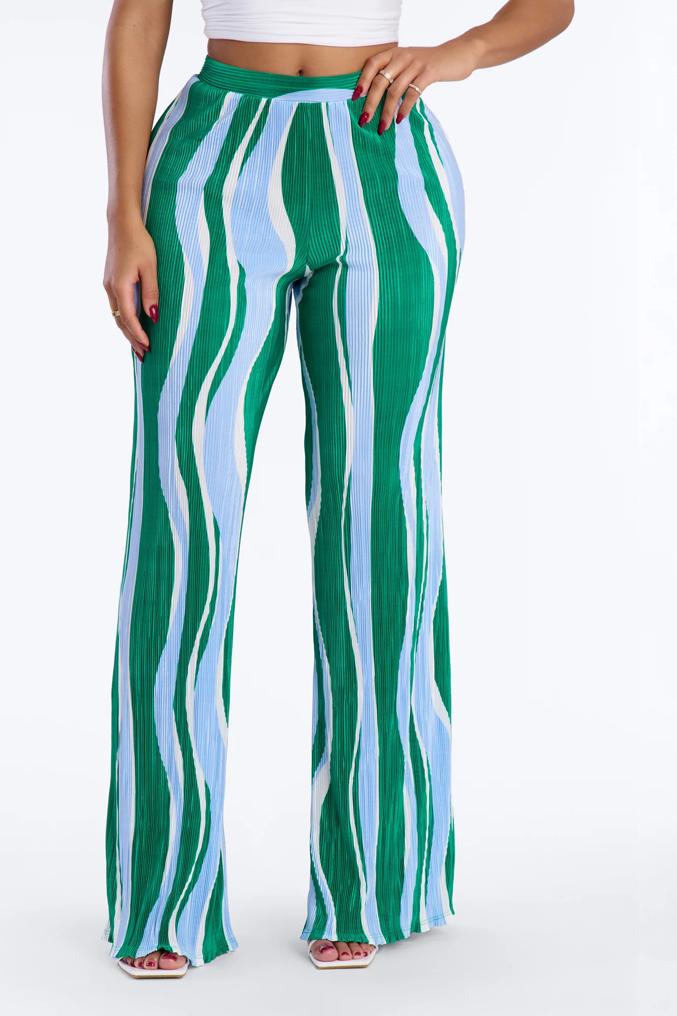 In The Tropics Abstract Plisse Wide Leg Pant 33″ - Green/combo - Image 2