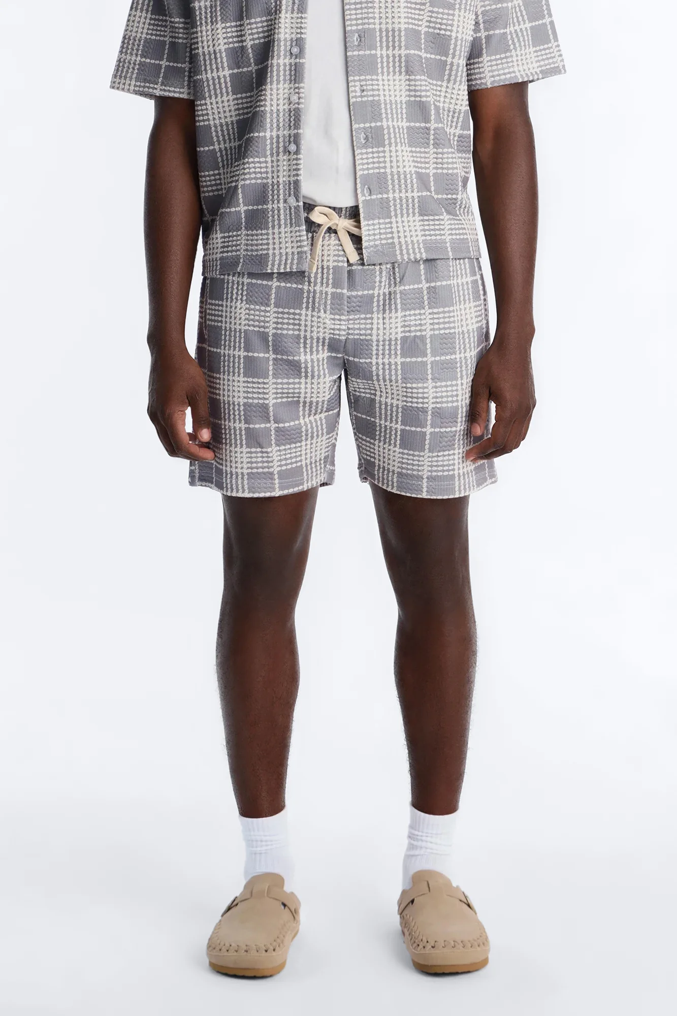 Islander Beadline Relaxed Short - Grey