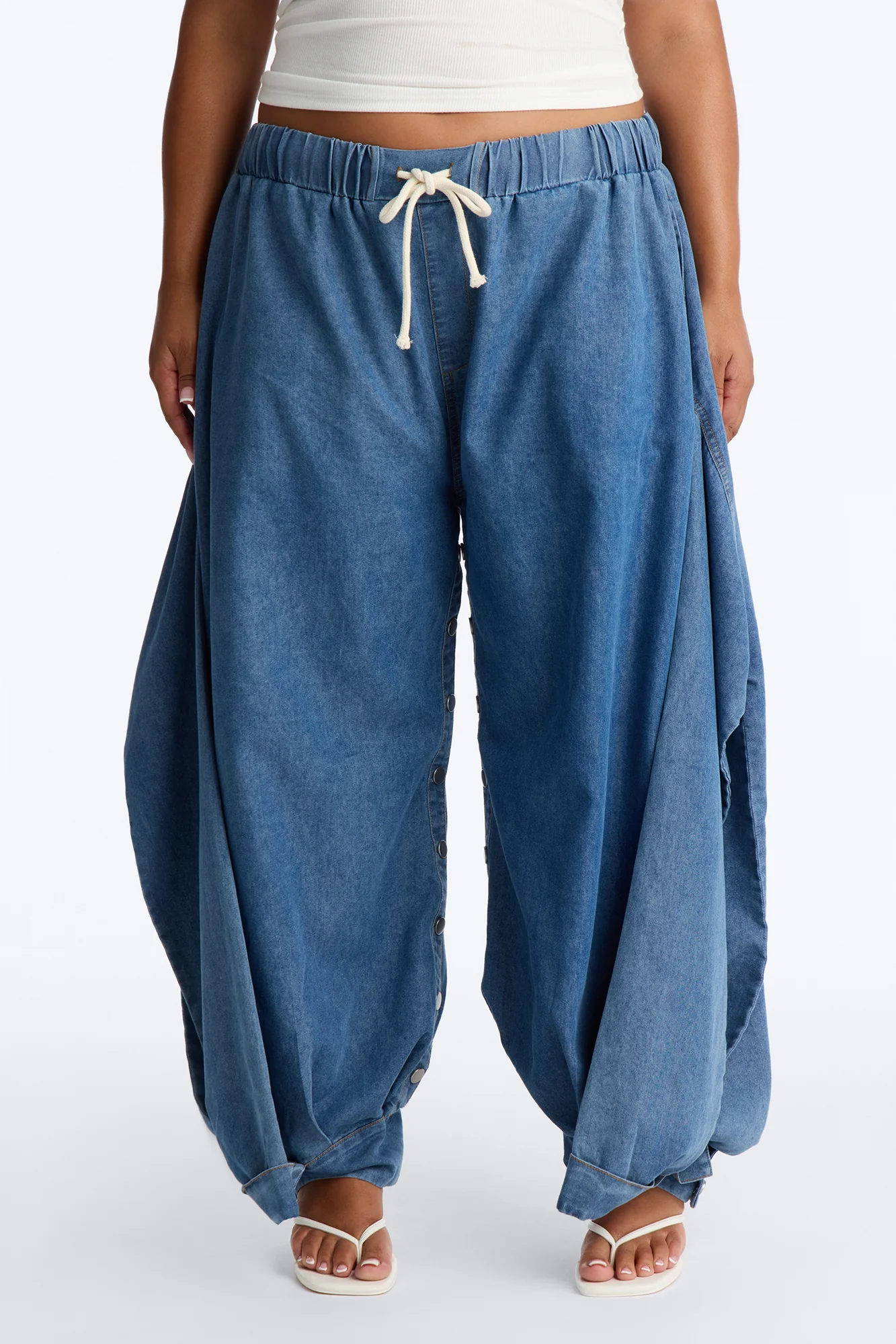 Ivy Tie Waist Balloon Leg Button Seam Pant - Medium Wash - Image 5