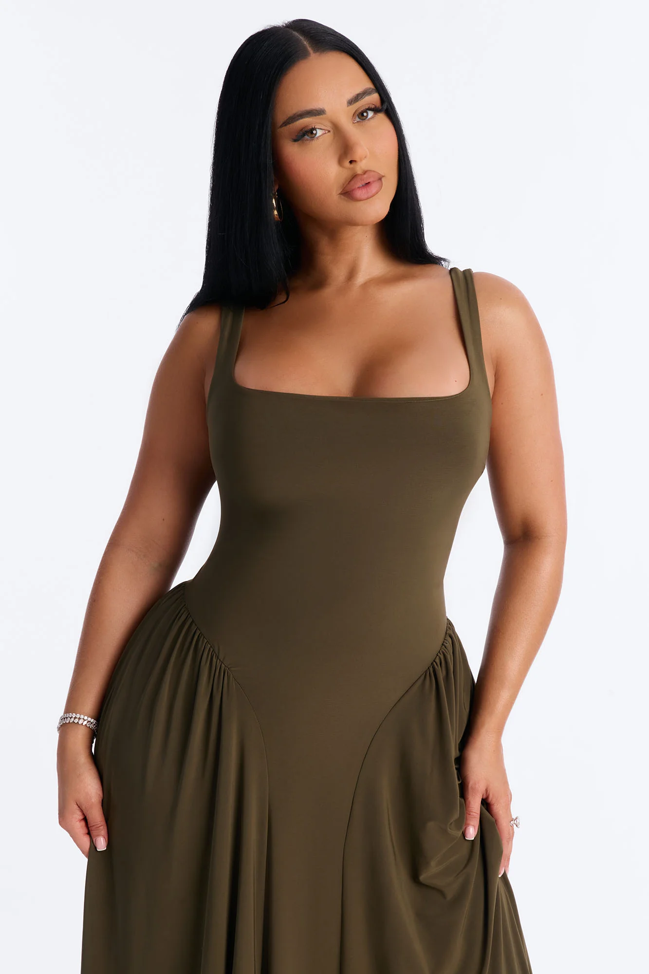 Jaclyn Drop Waist Pleated Maxi Dress - Olive - Image 2