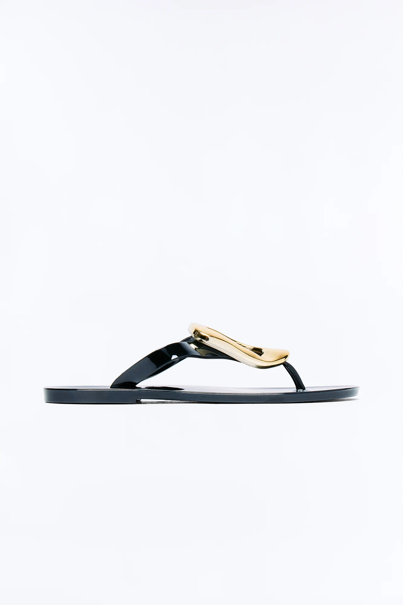 Kaneohe Hardware Flip Flops - Black