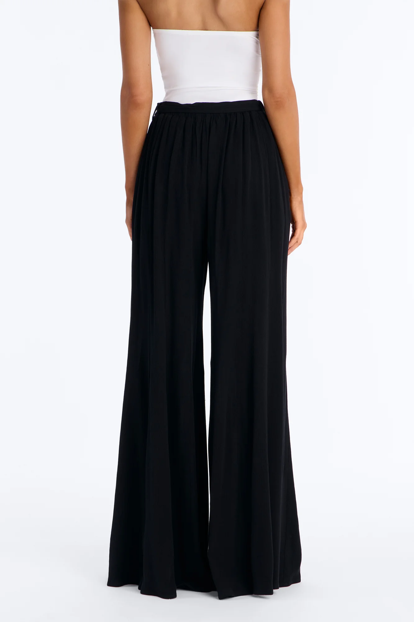 Kelsey Mid Rise Tie Waist Flowy Wide Leg Pant 34″ - Black - Image 4