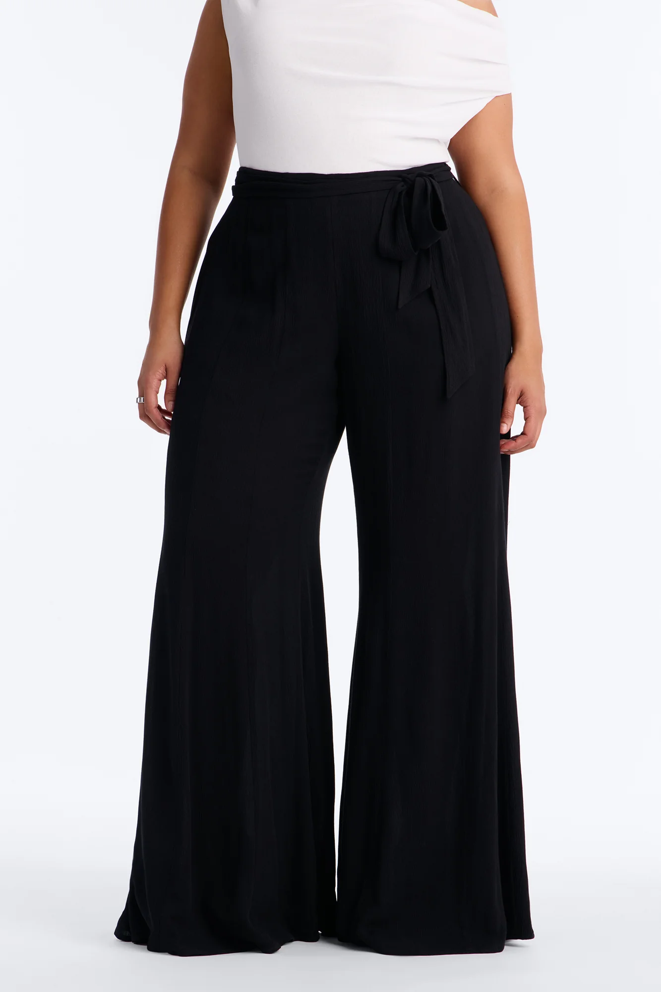 Kelsey Mid Rise Tie Waist Flowy Wide Leg Pant 34″ - Black - Image 6