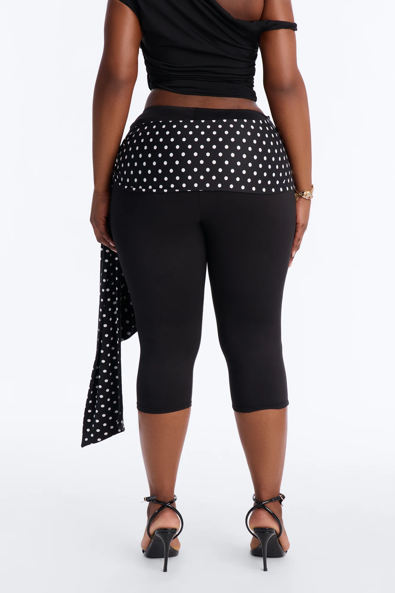 Kinley Low Rise Polka Dot Tie Waist Capri Legging - Black/White - Image 8