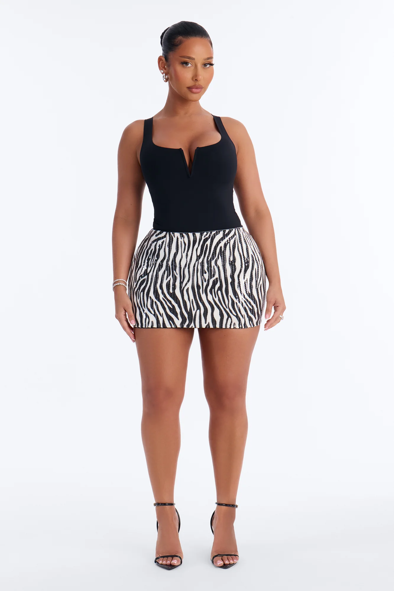 Lania V-Wire Sleeveless Bodysuit - Black - Image 2
