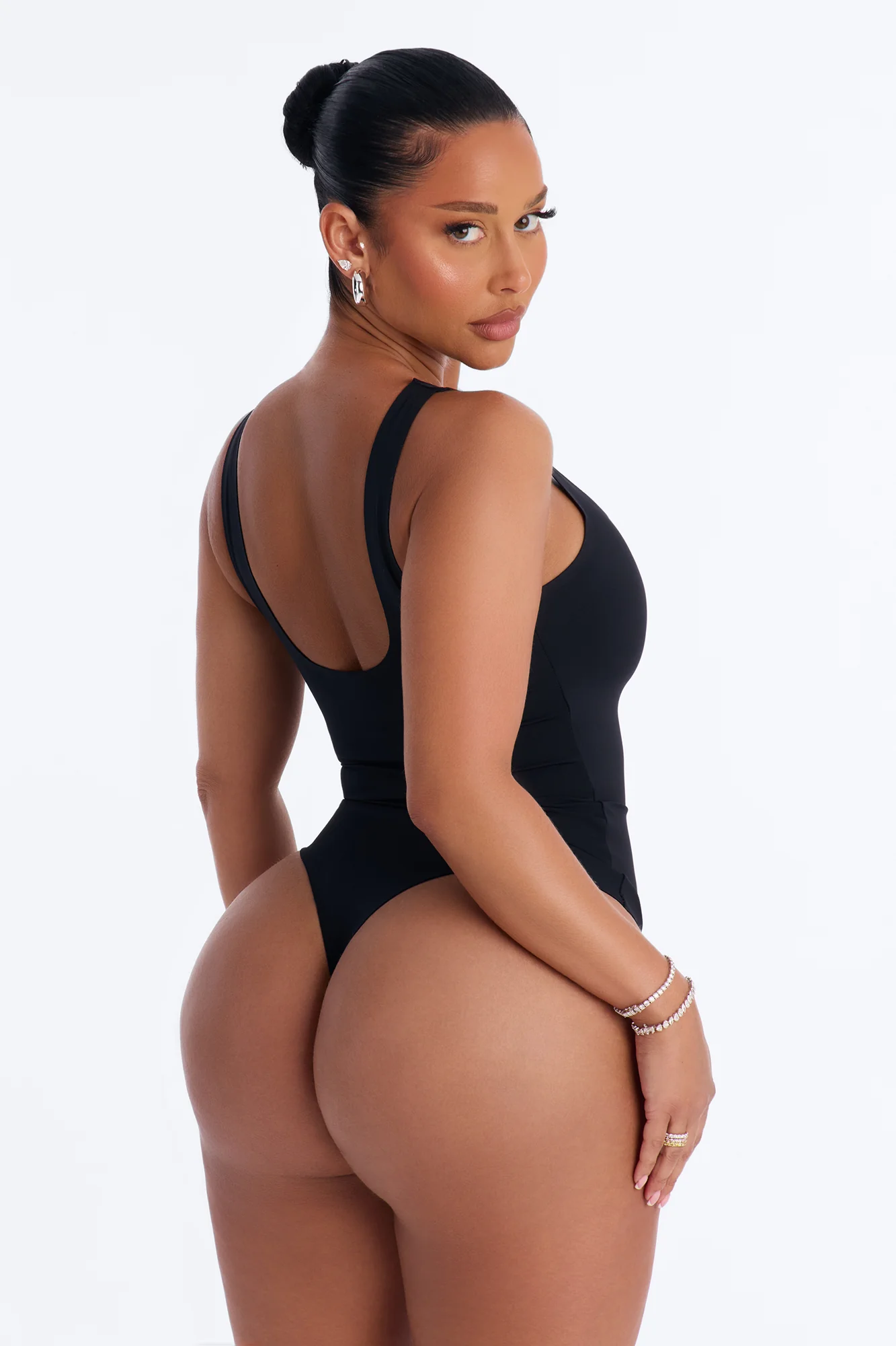 Lania V-Wire Sleeveless Bodysuit - Black - Image 5