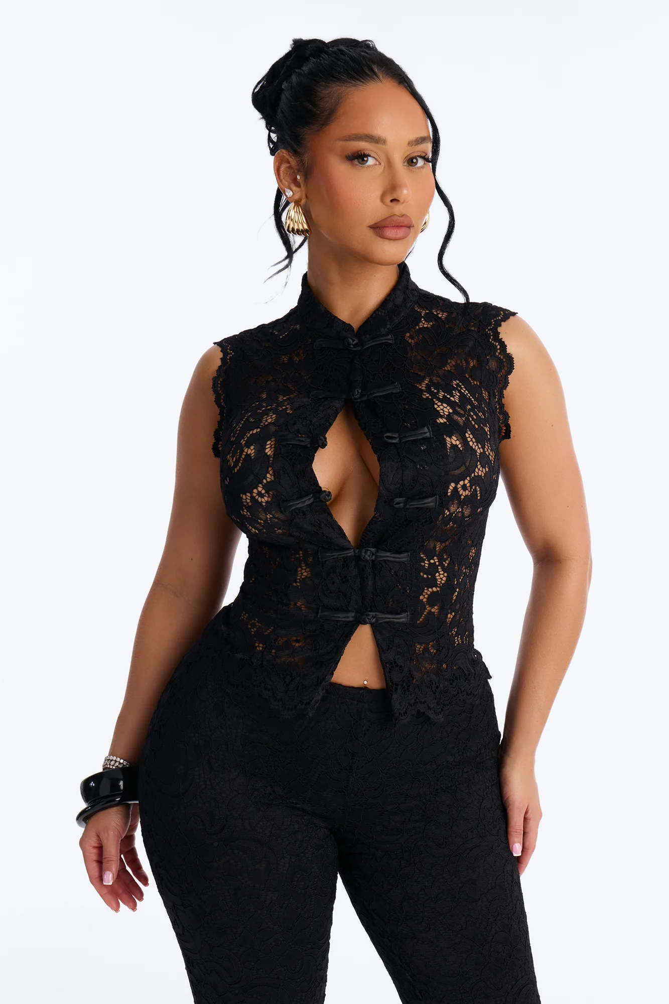 Le Fleur Lace Capri Set - Black - Image 2