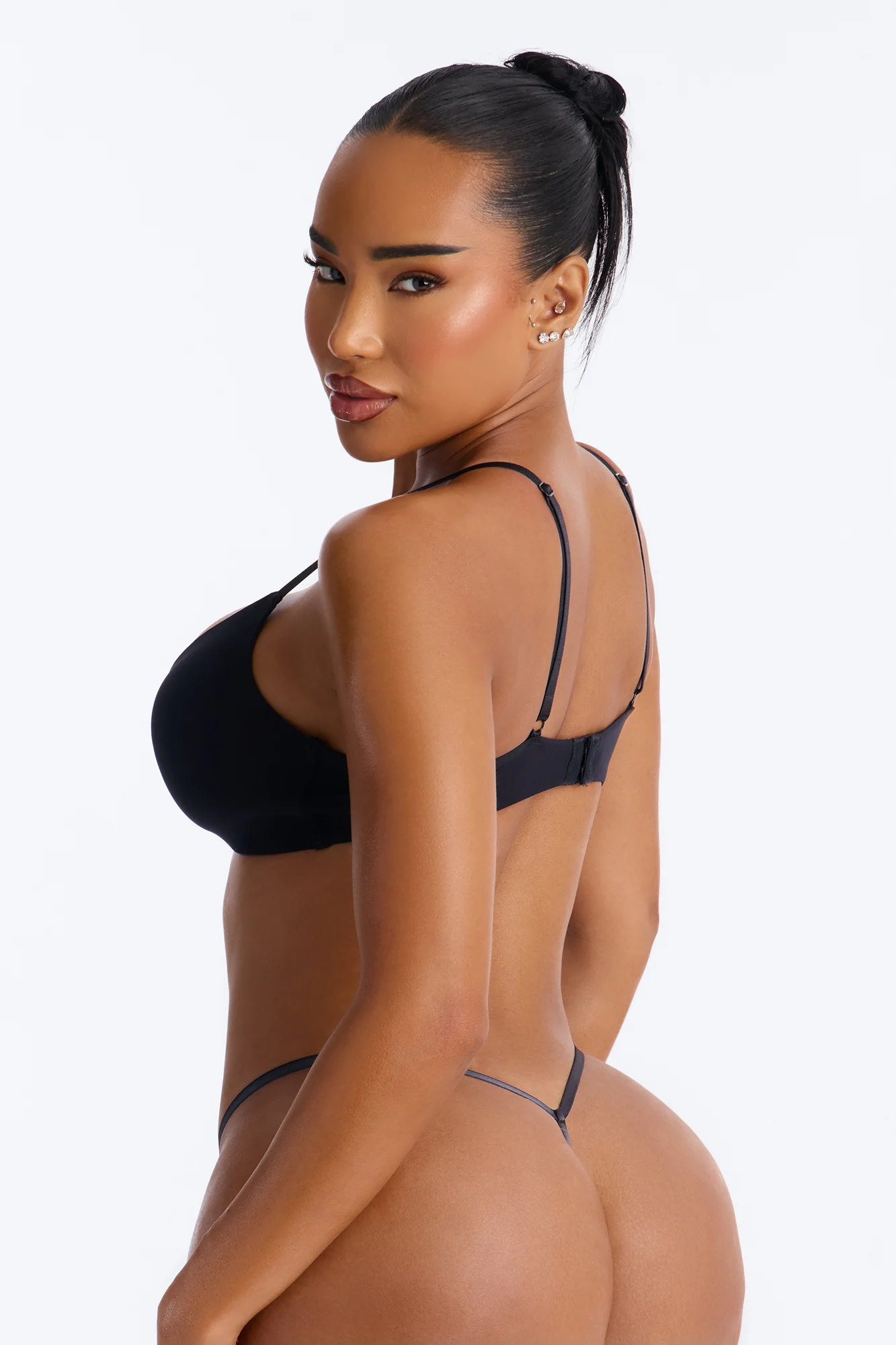 Let Me Live Wireless Bra - Black - Image 4