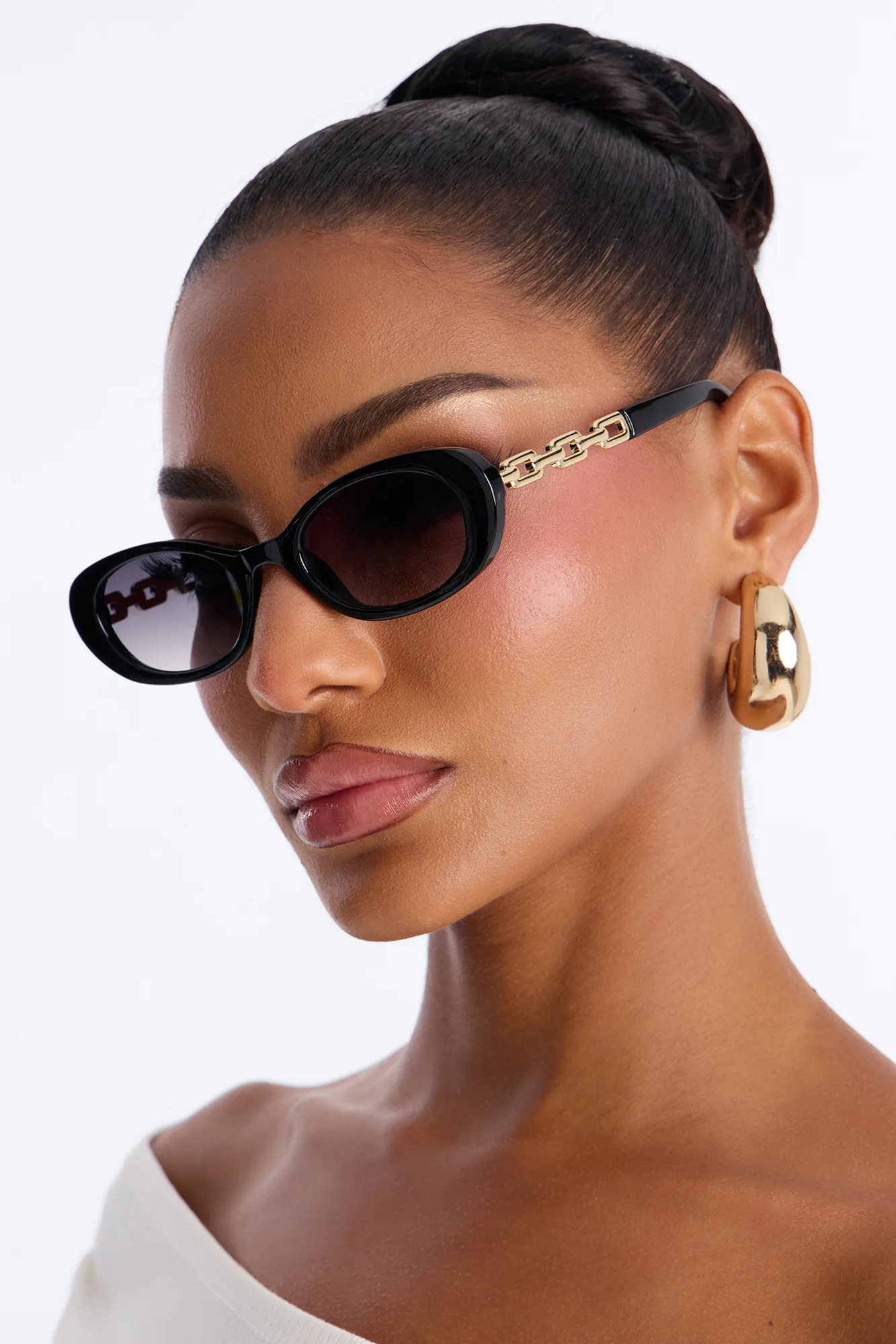 Let's Link Later Sunglasses - Black - Image 2