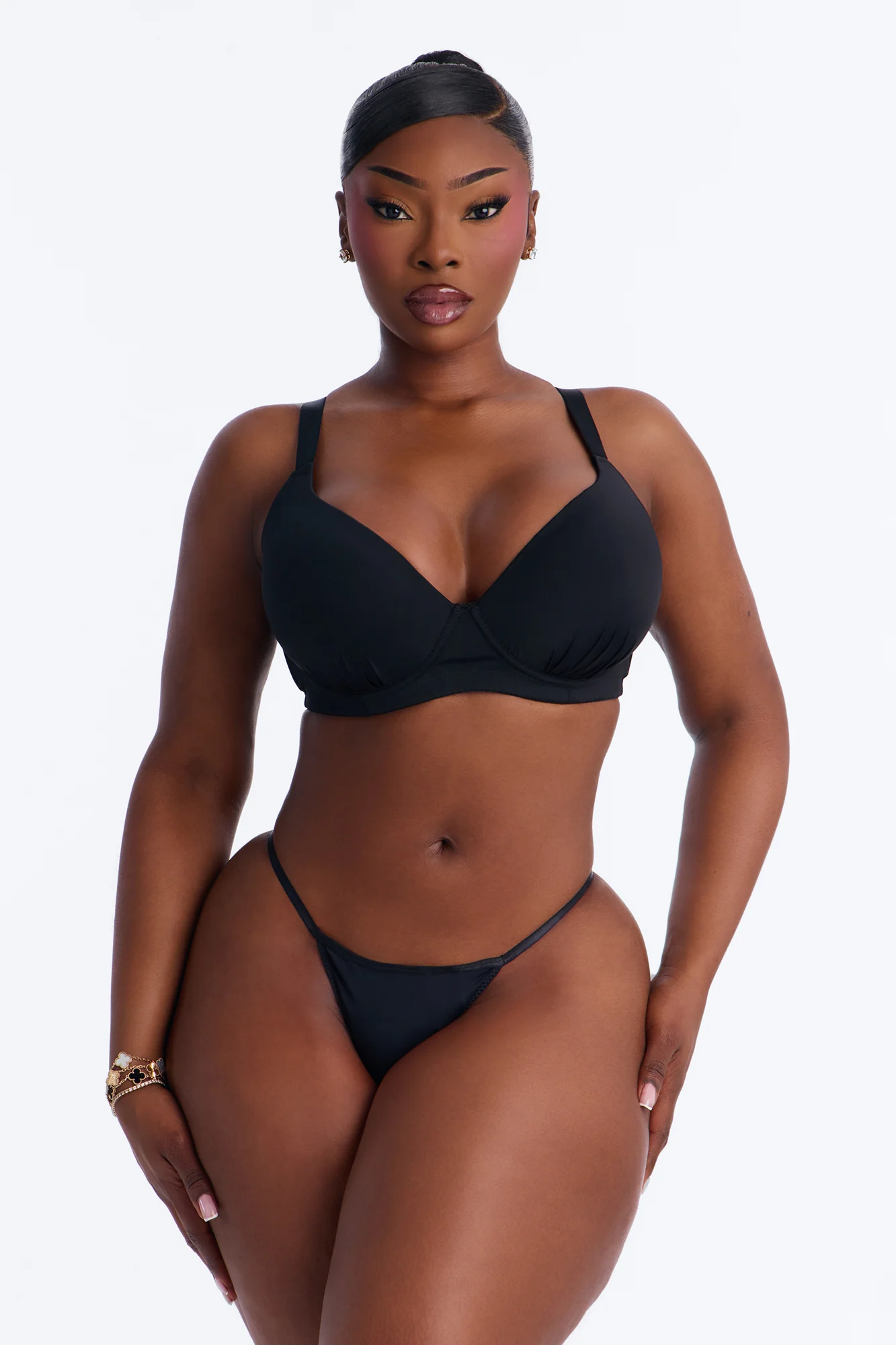 Lightly Padded Full Coverage Underwire With Shirring - Black - Image 2
