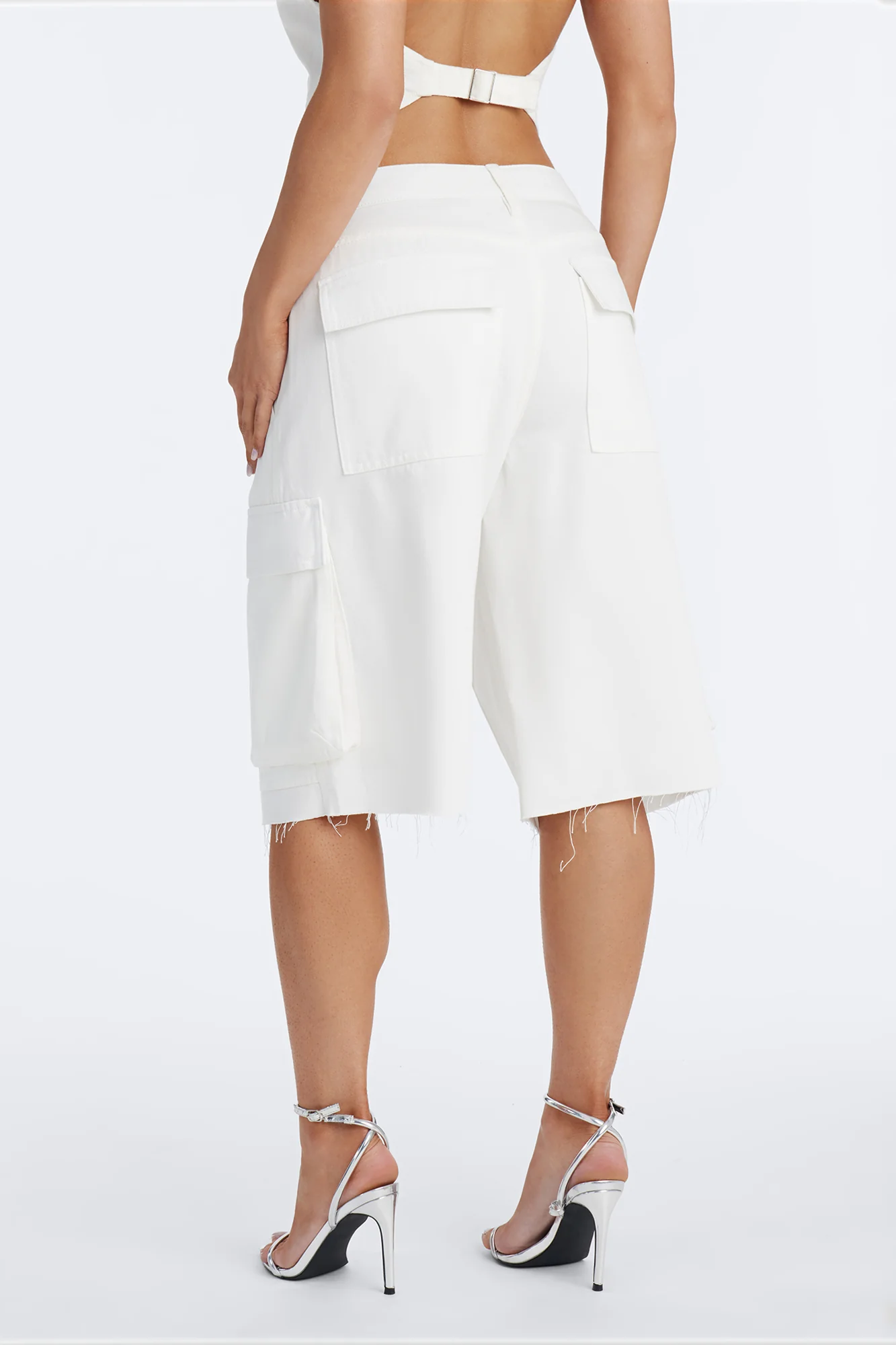 Lillia Frayed Hem Cargo Bermuda Short - White - Image 4