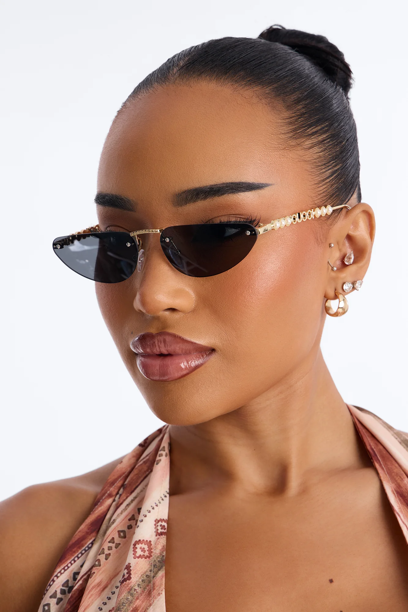 Lola Look Sunglasses - Black/Gold - Image 2