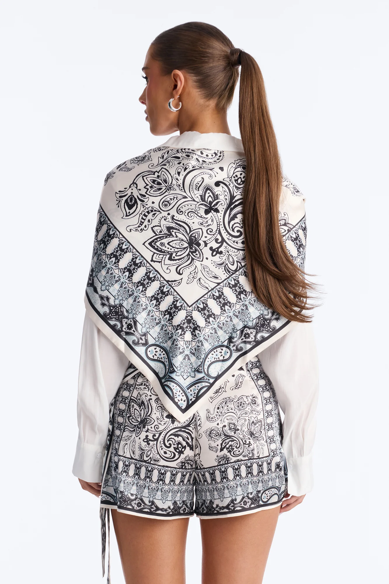 Marlen 3 Piece Skort Set - White/Black - Image 4
