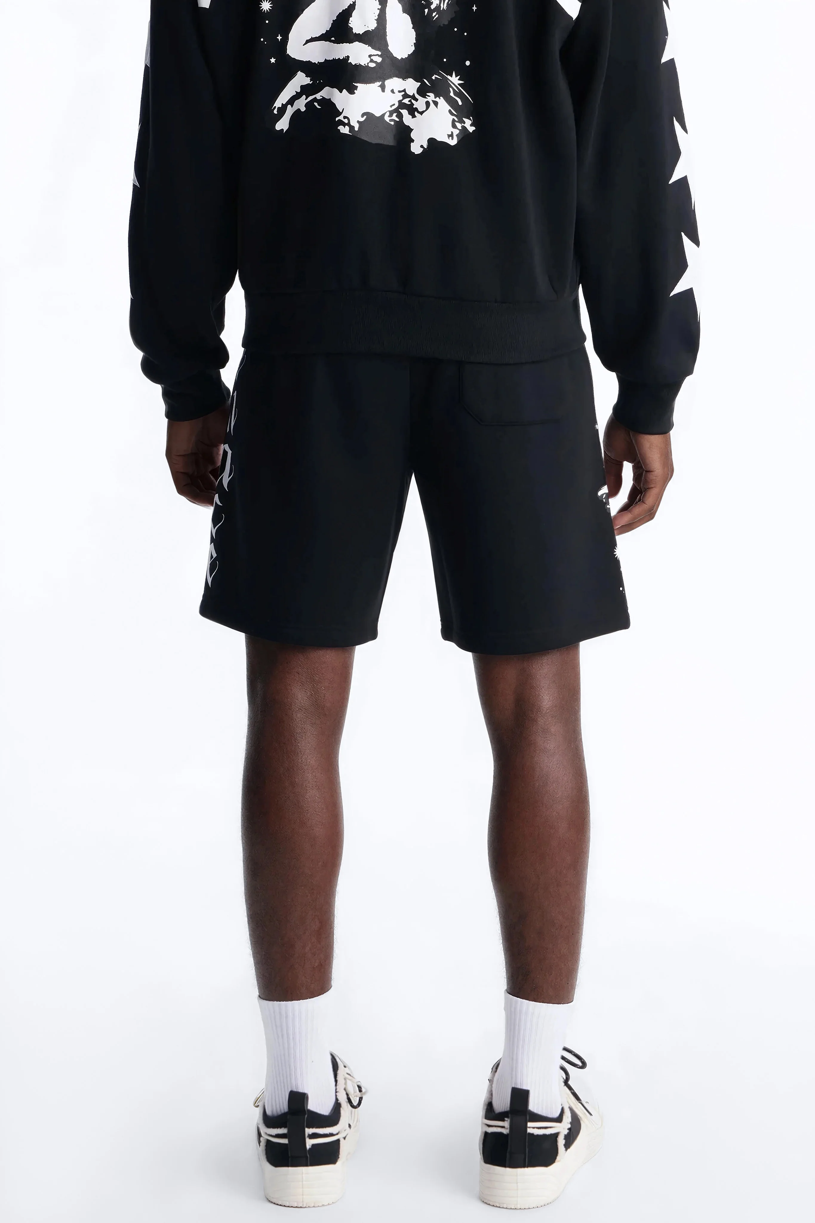 Menace Sent Embroidery Sweatshorts - Black - Image 4