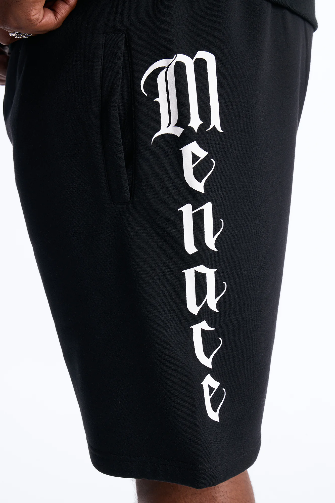 Menace Sent Embroidery Sweatshorts - Black - Image 7