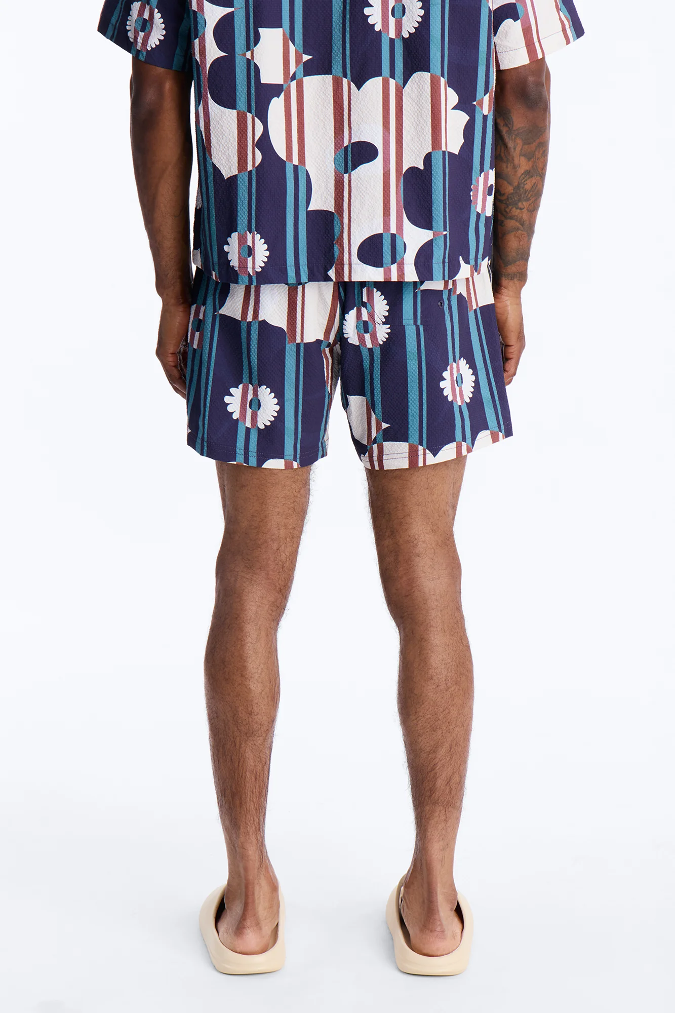 Metroflora Seersucker Swim Trunk 6″ - Multi Color - Image 5