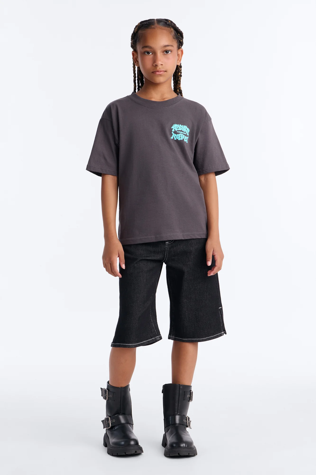 Mini Radiate Power Reflect Love Short Sleeve Tee - Charcoal - Image 2
