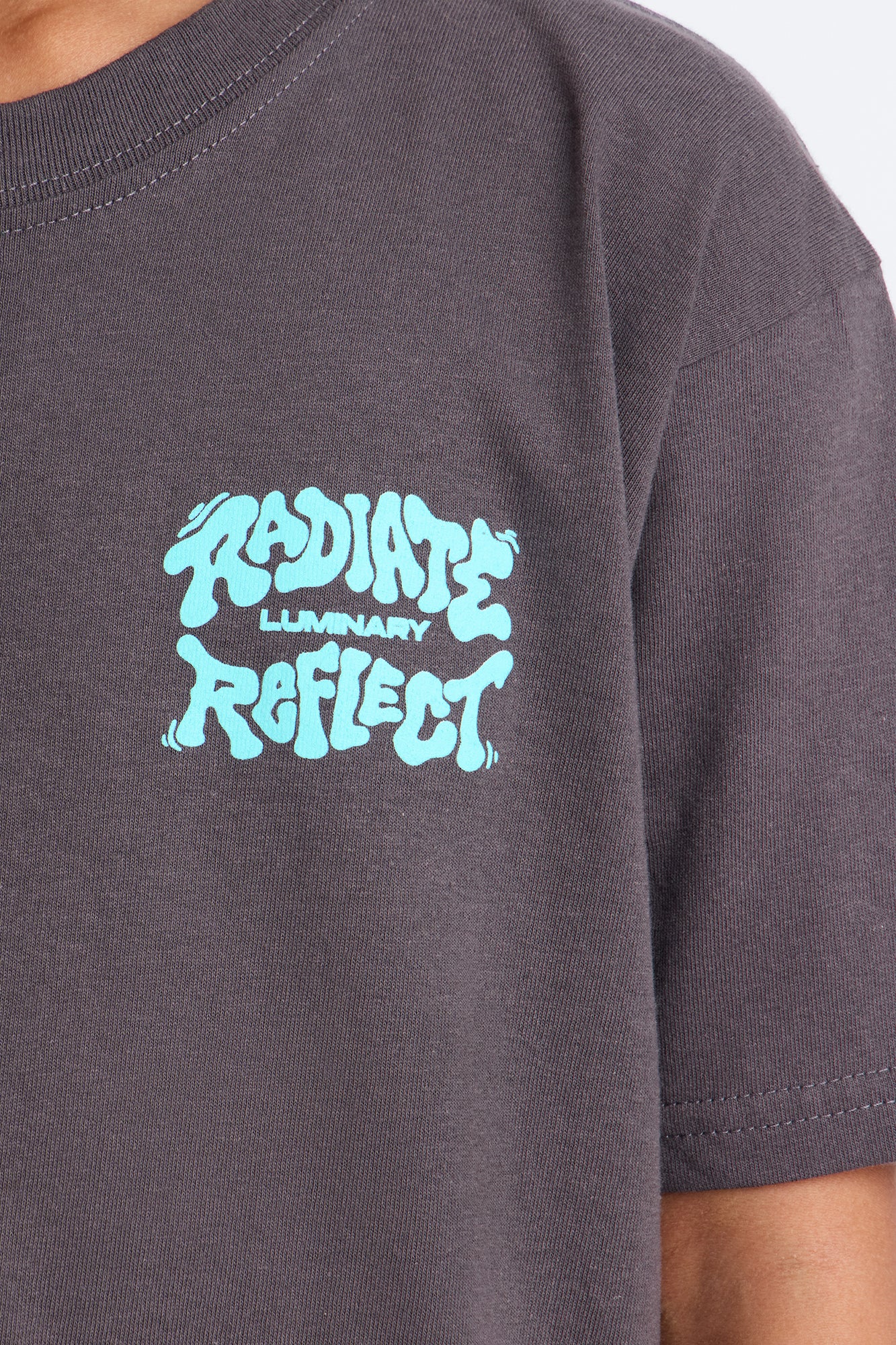 Mini Radiate Power Reflect Love Short Sleeve Tee - Charcoal - Image 3