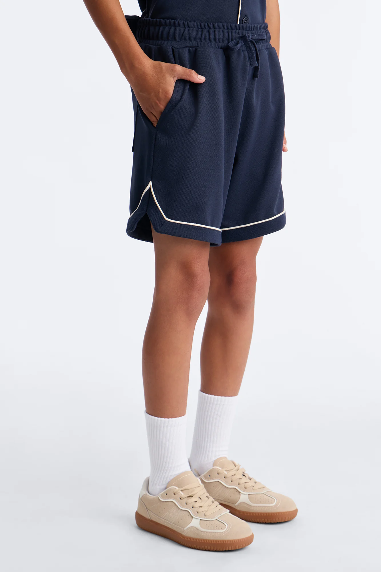 Mini Relaxed Noir Shorts - Navy - Image 3