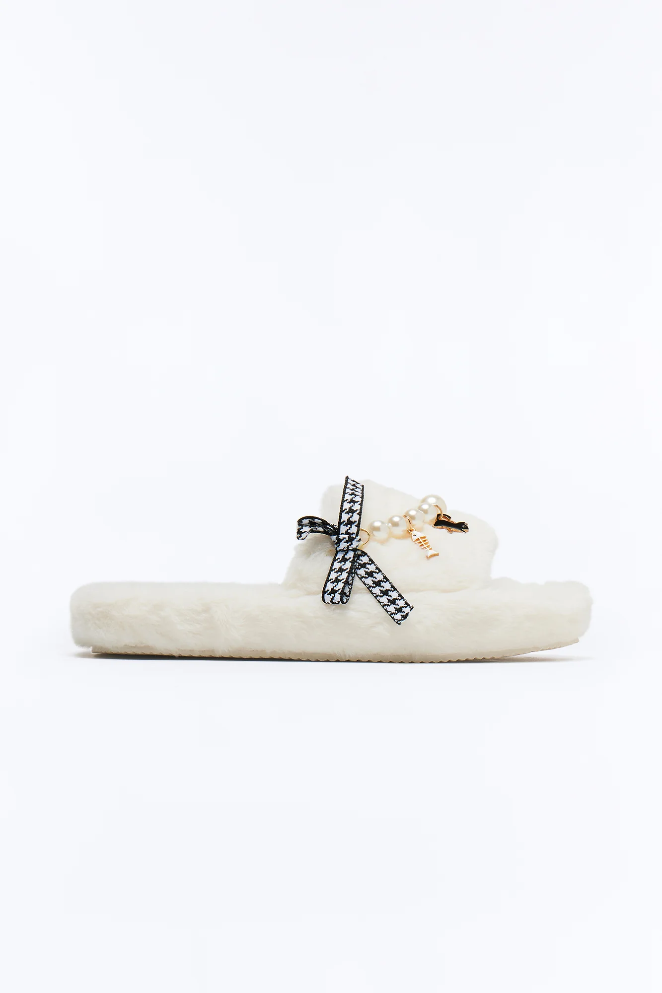 Missy Pearl Charm Slippers - White
