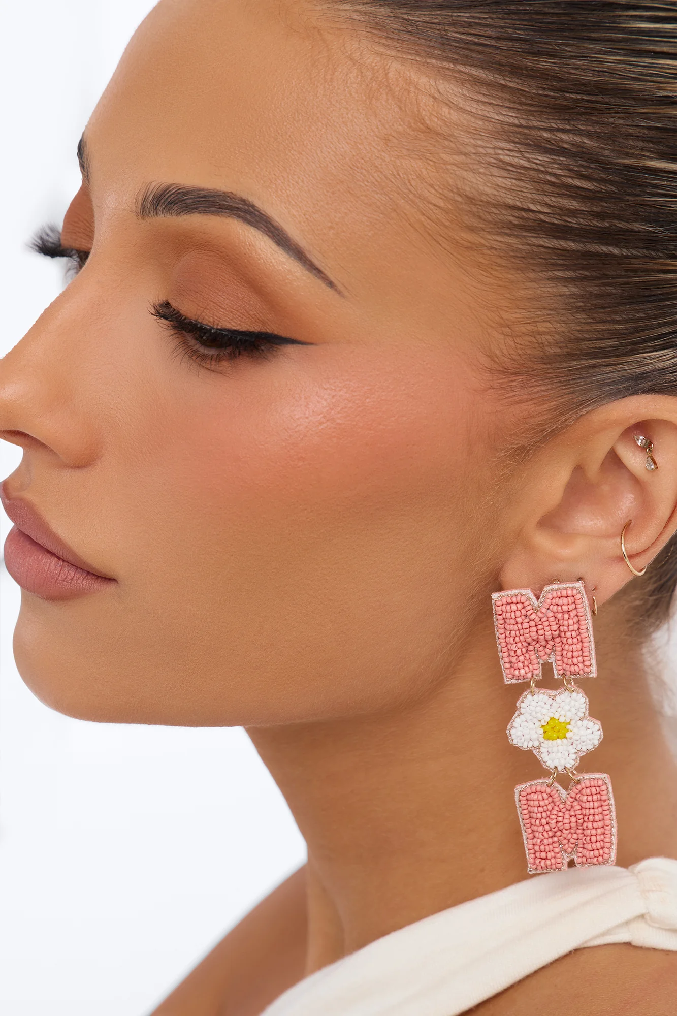 Mom Beaded Earrings - Pink